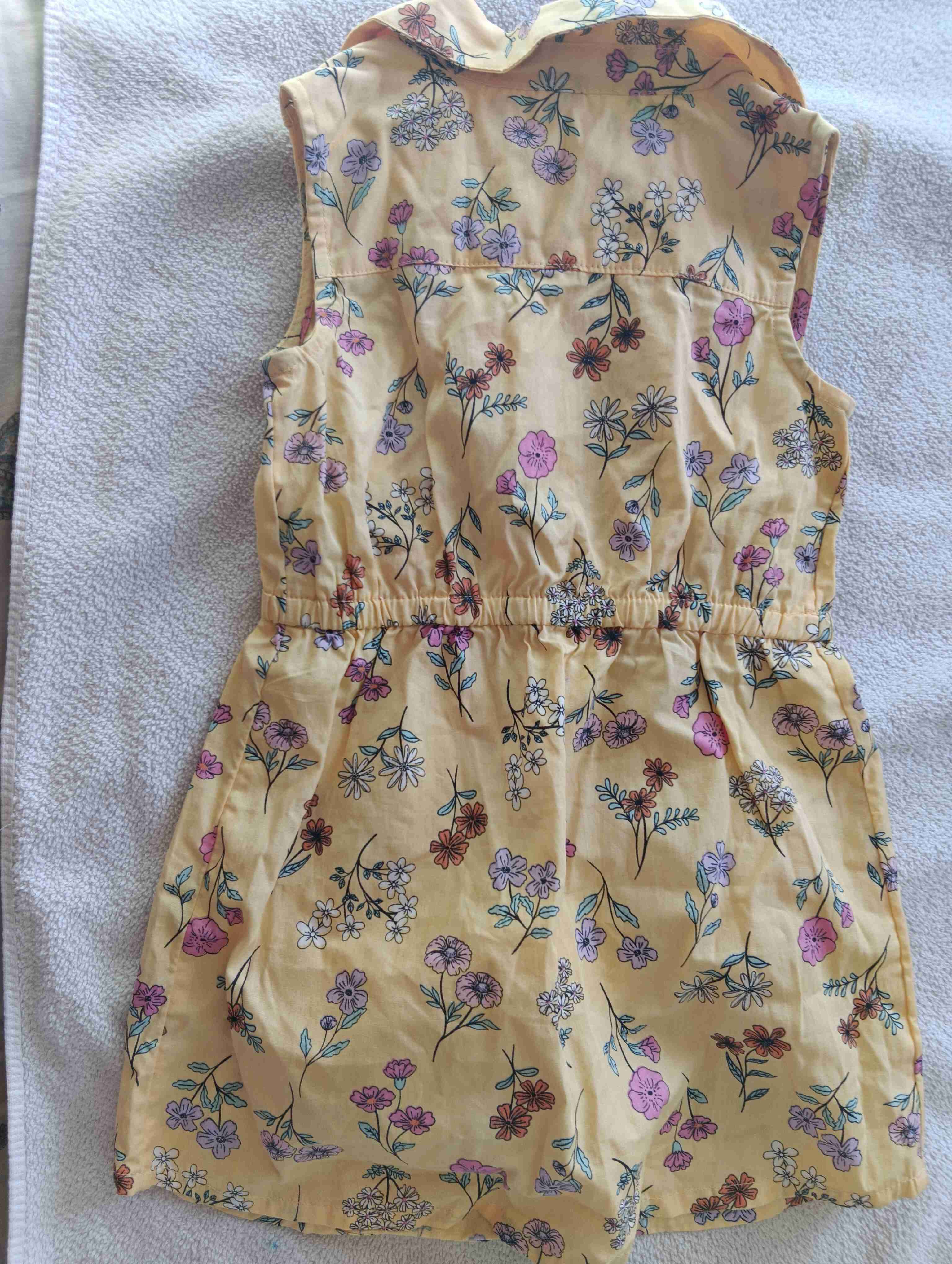 Vestido floral amarillo monocromático - miniatura 2