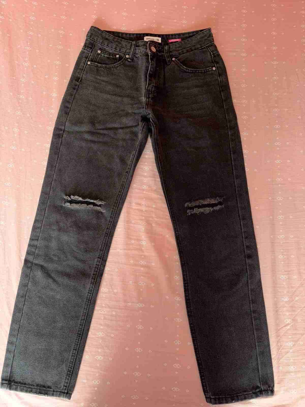 Jeans negros desgastados