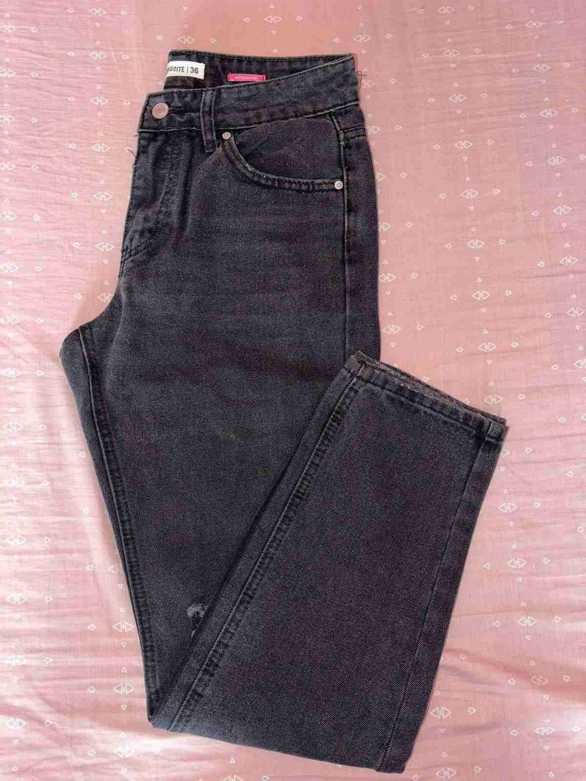 Jeans negros desgastados - miniatura 2