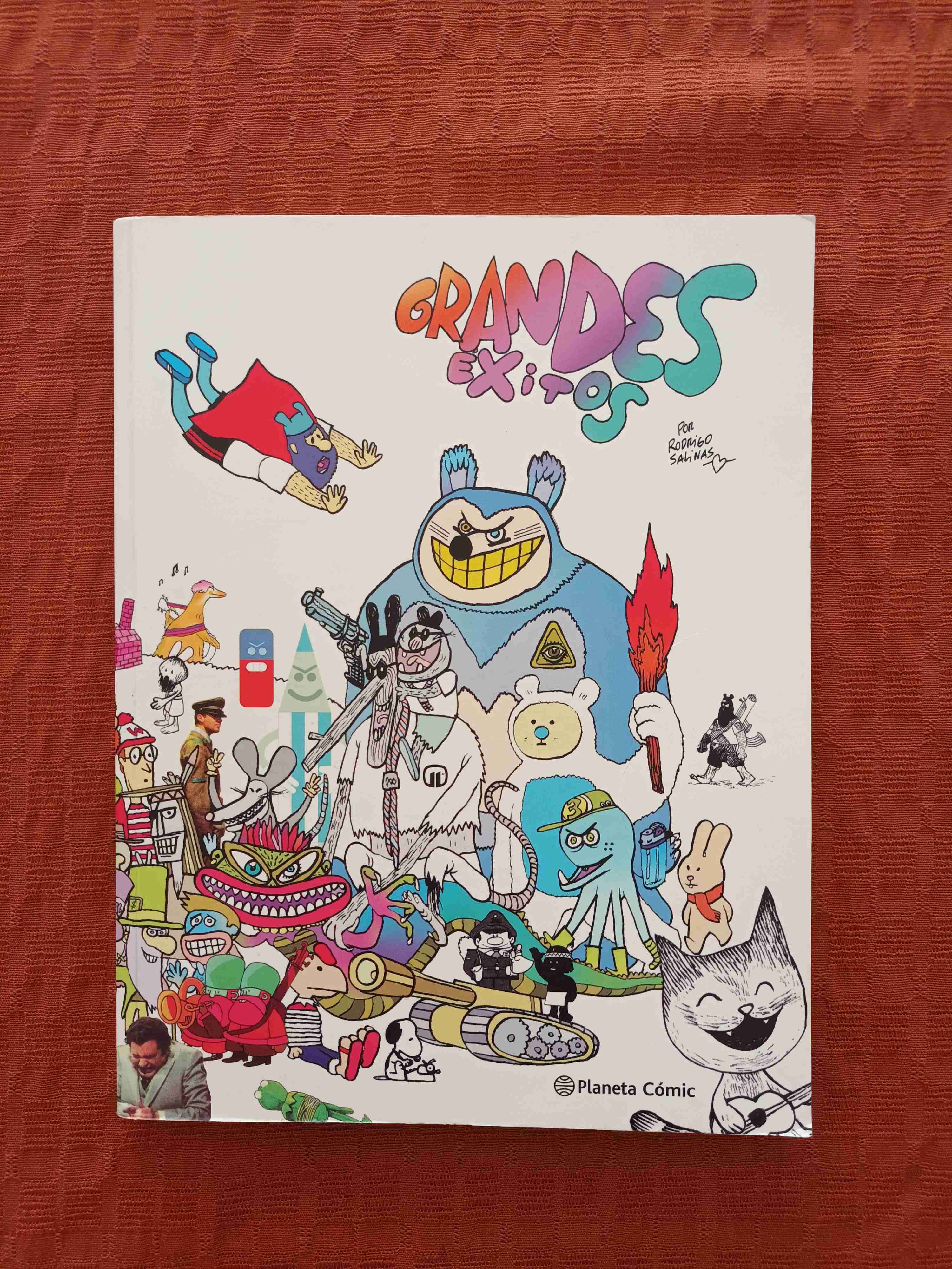 Libro 'Grandes Éxitos' de Rodrigo Salinas