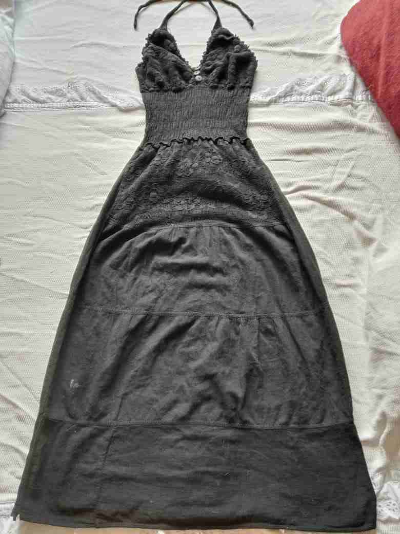 Vestido negro sin mangas