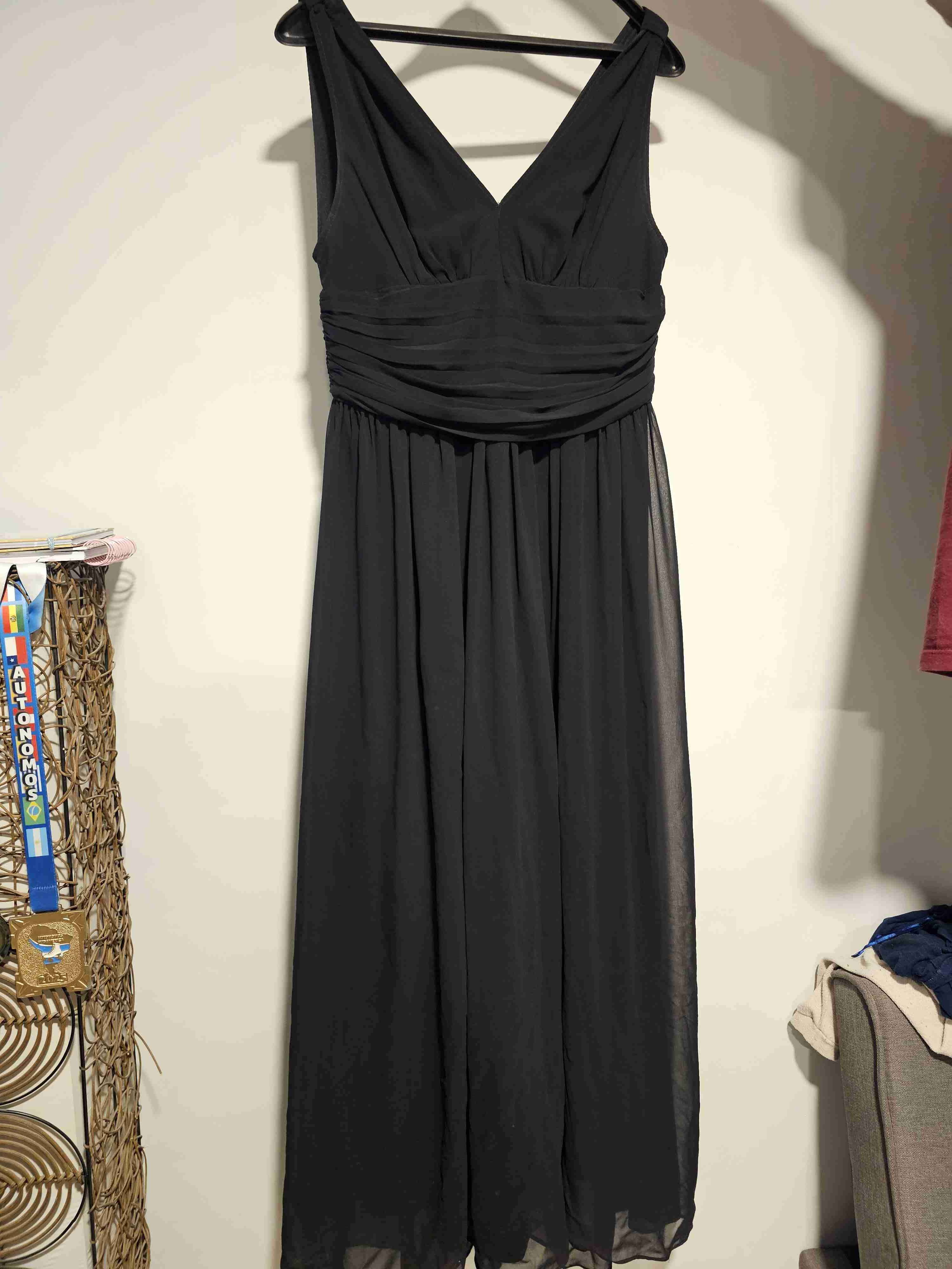 Vestido largo negro elegante