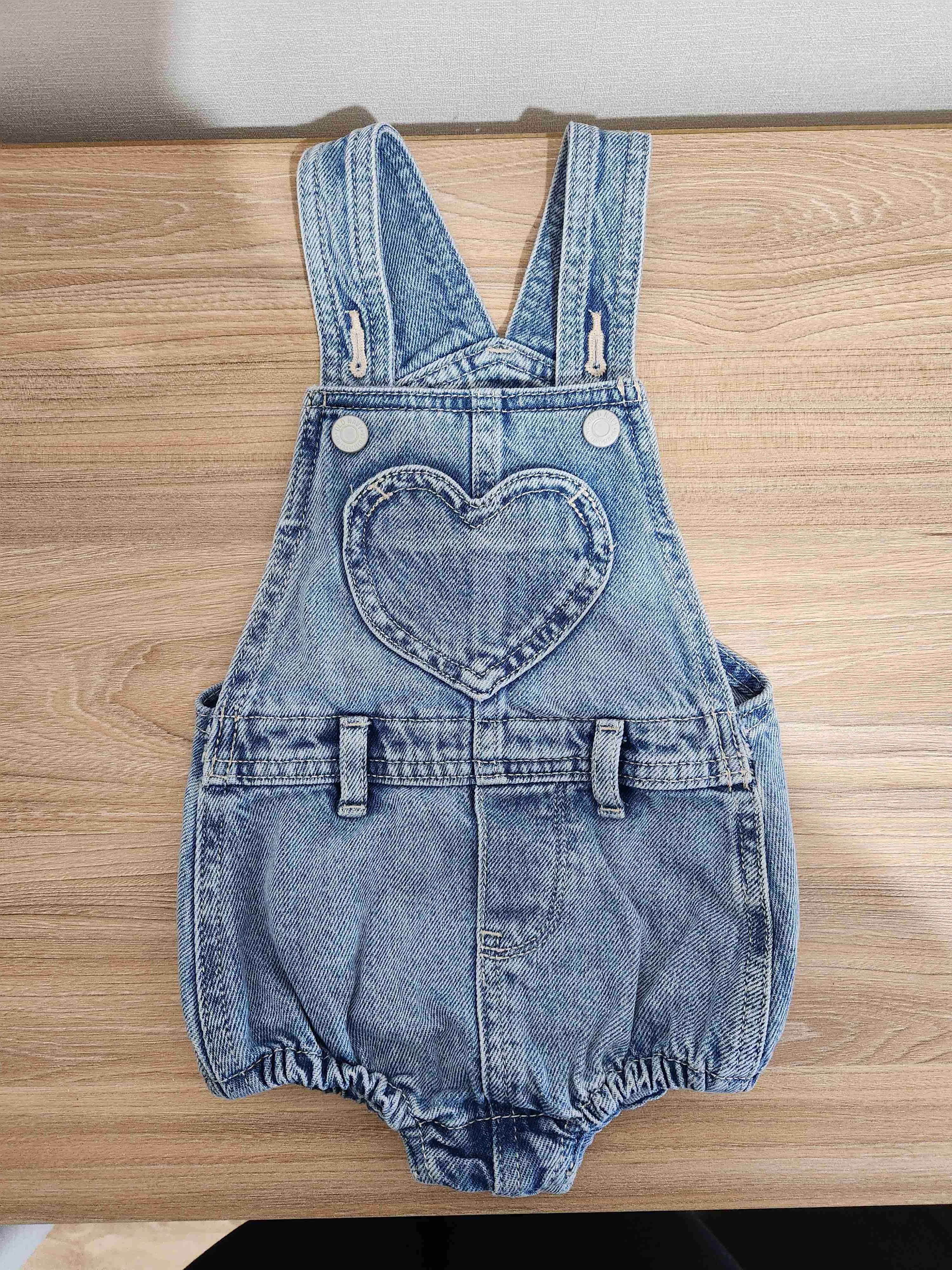 Jardinera Overall de mezclilla Oldnavy 18m