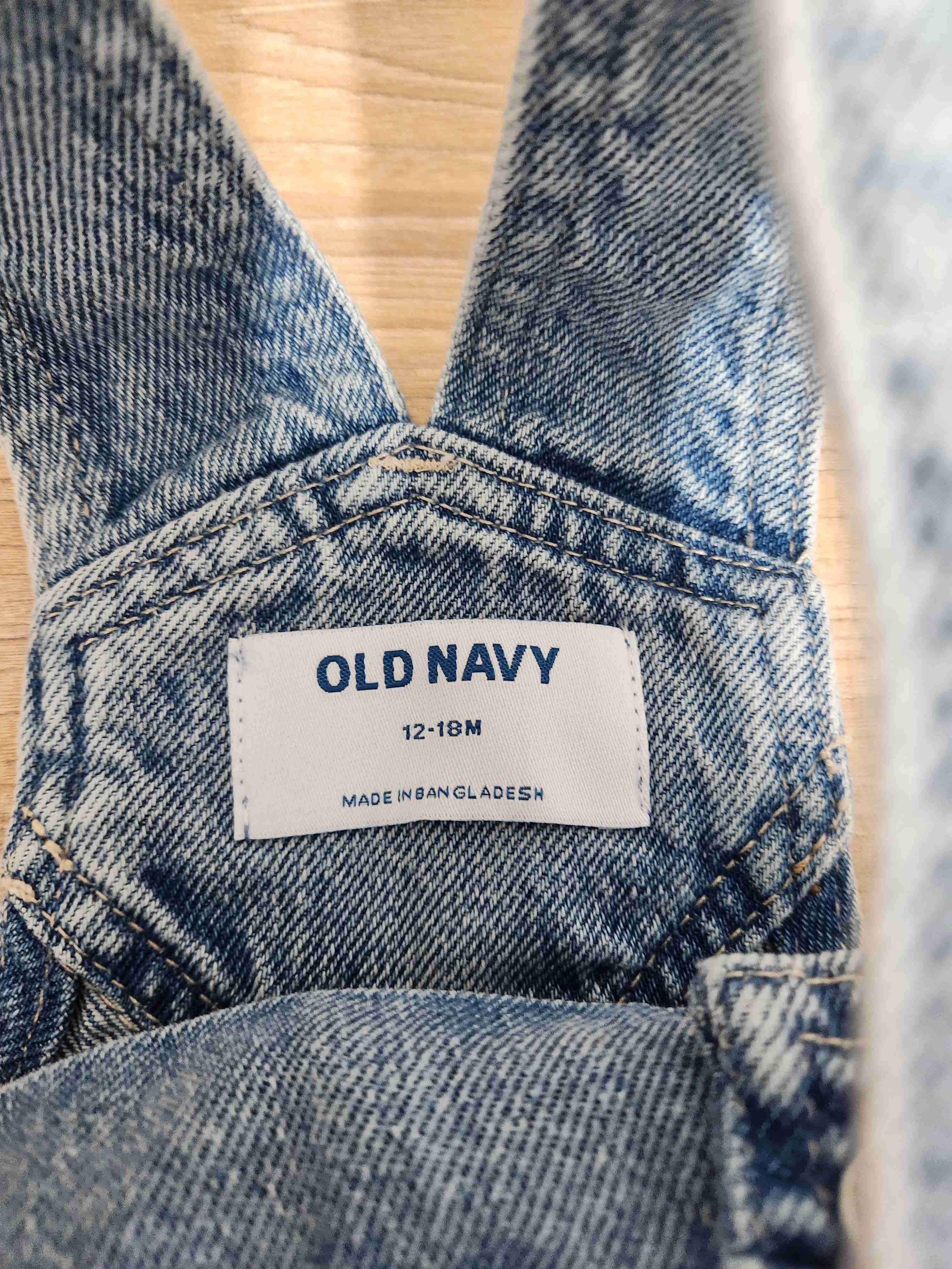 Jardinera Overall de mezclilla Oldnavy 18m - miniatura 3