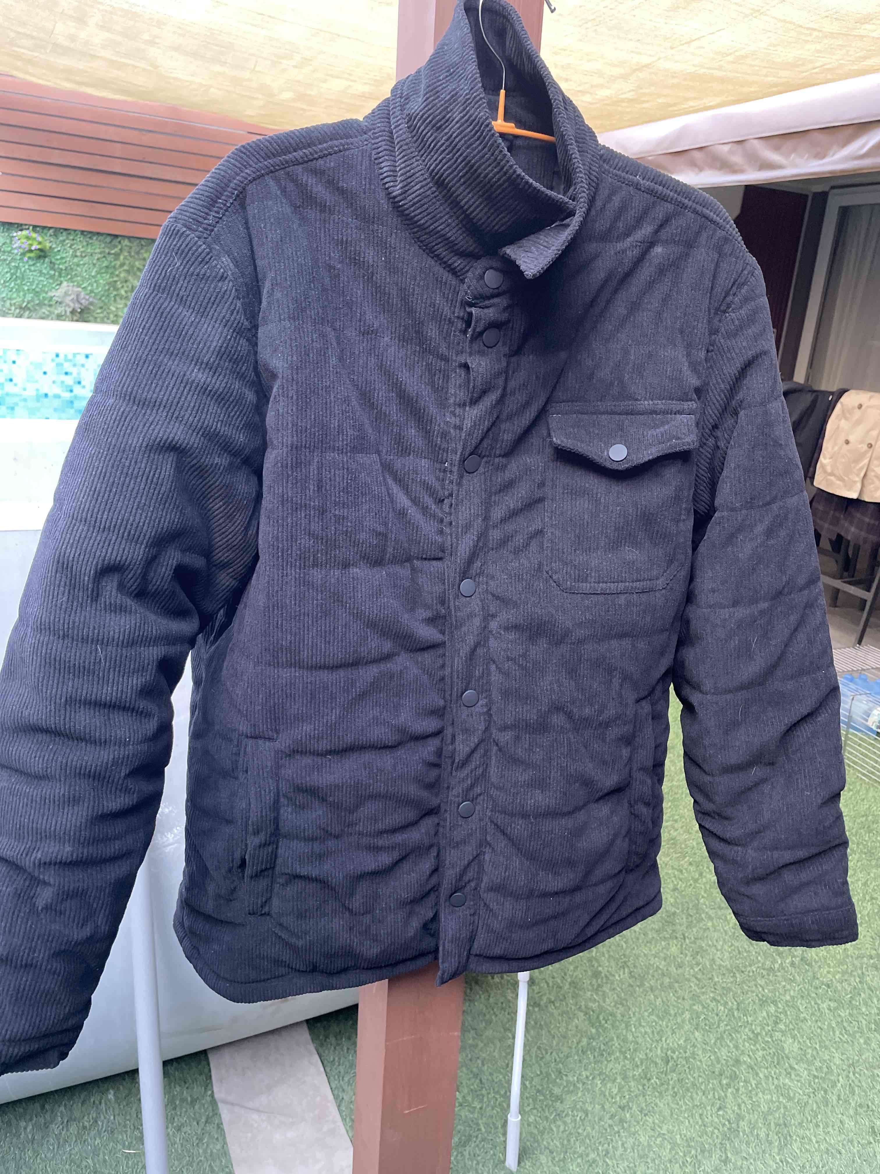 Chaqueta de pana negra