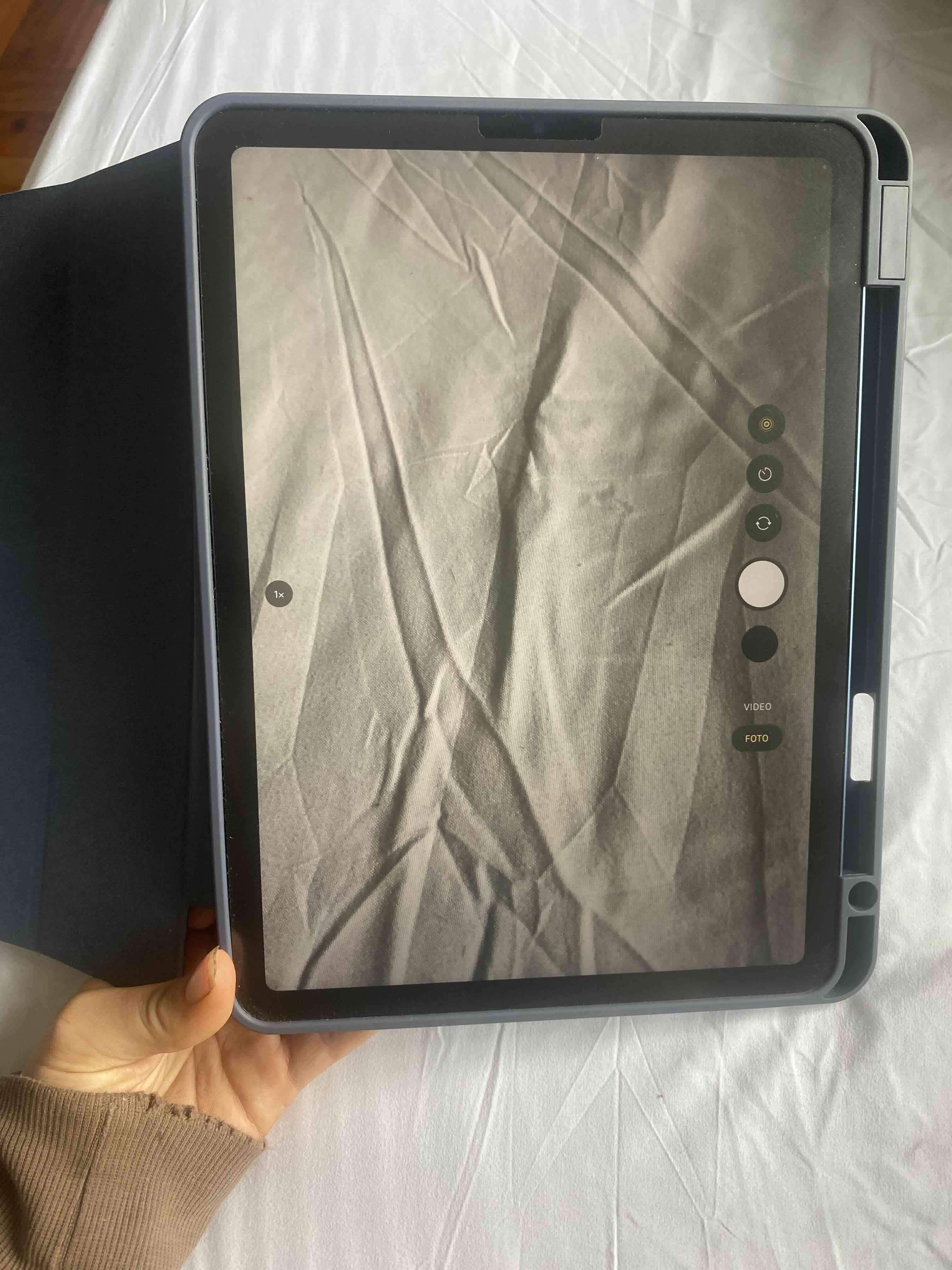 iPad Air 5 generación azul (chip m1) - miniatura 3