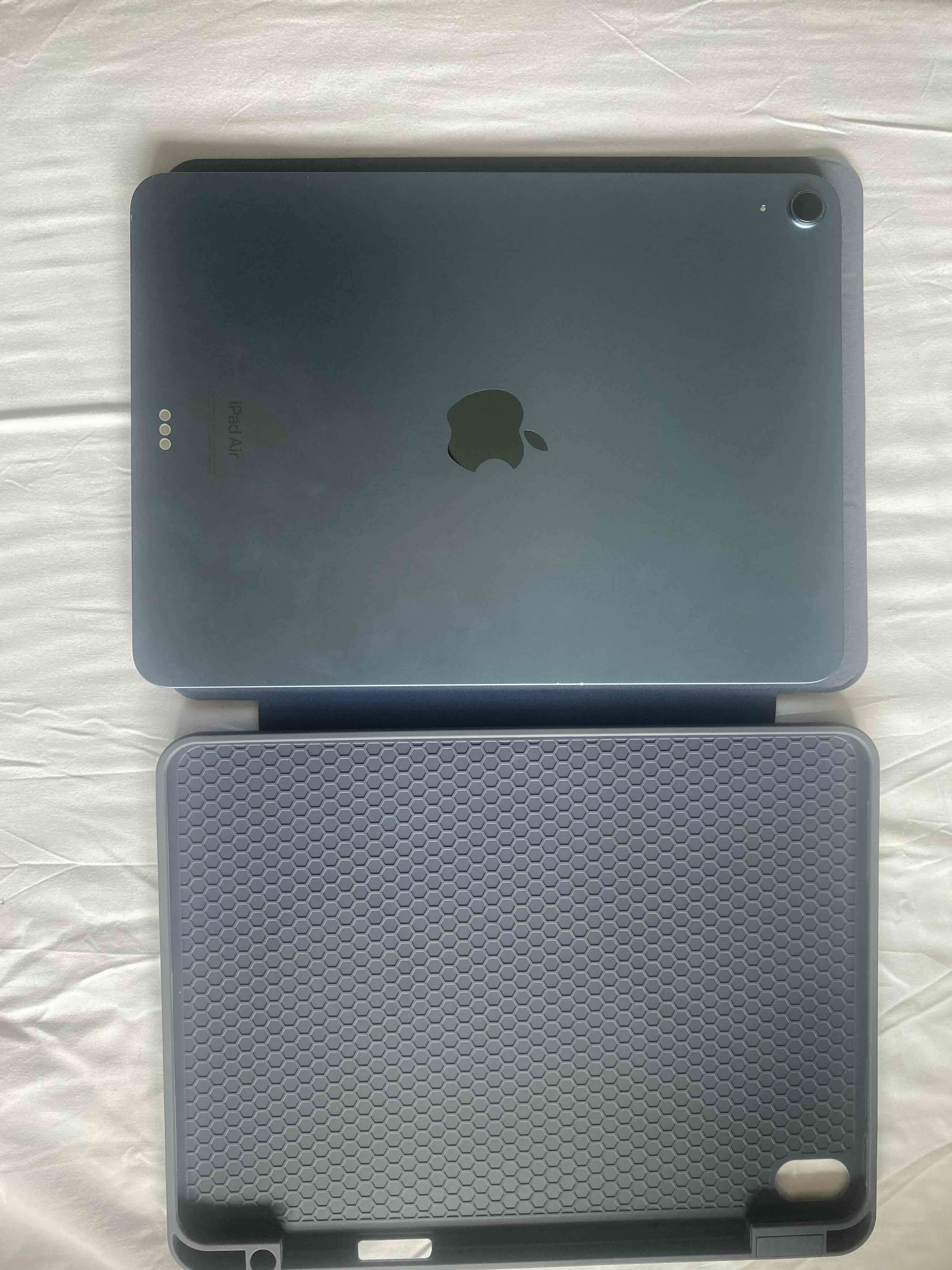 iPad Air 5 generación azul (chip m1) - miniatura 6