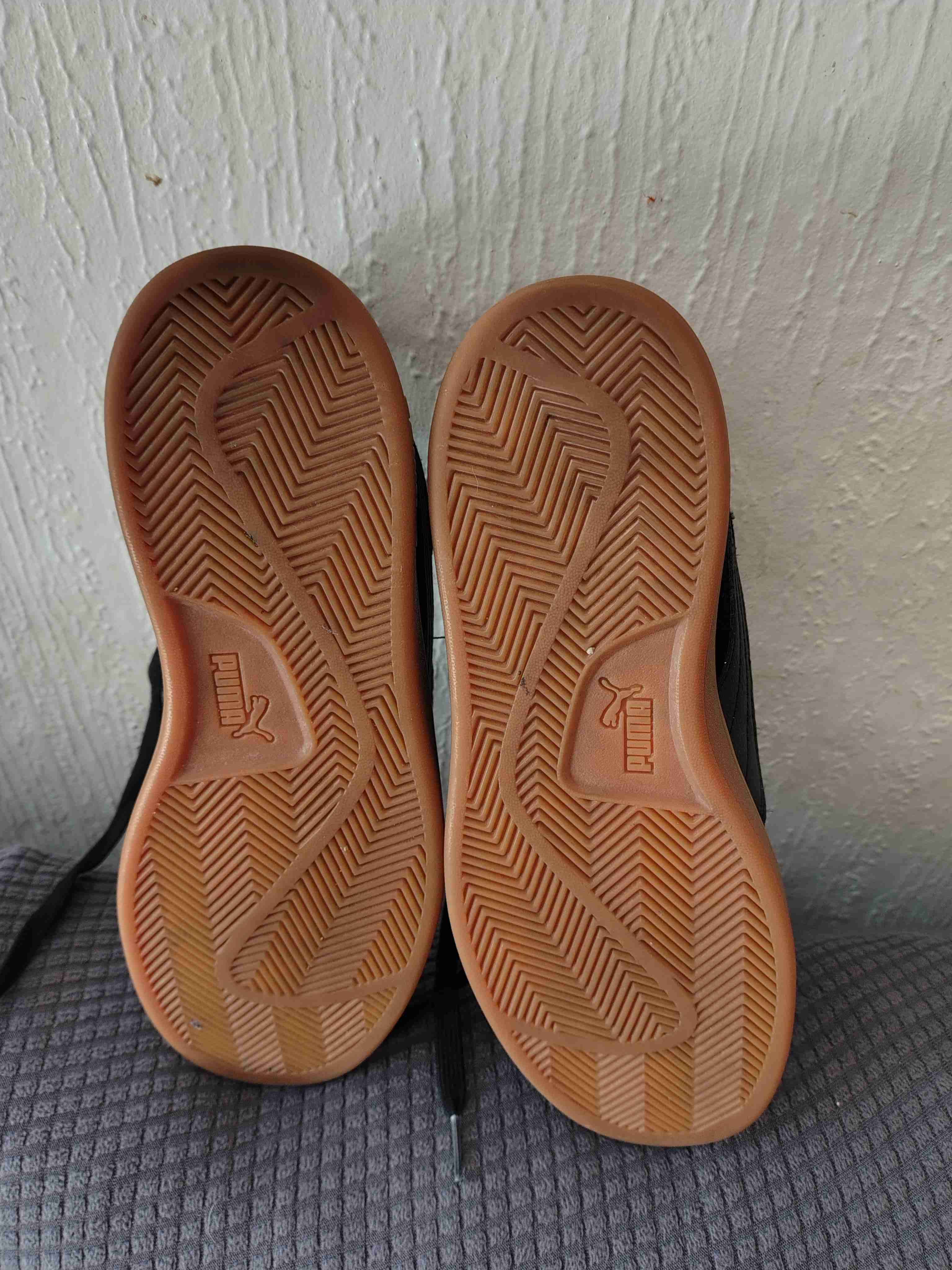 Zapatillas negras Puma urbanas - miniatura 3