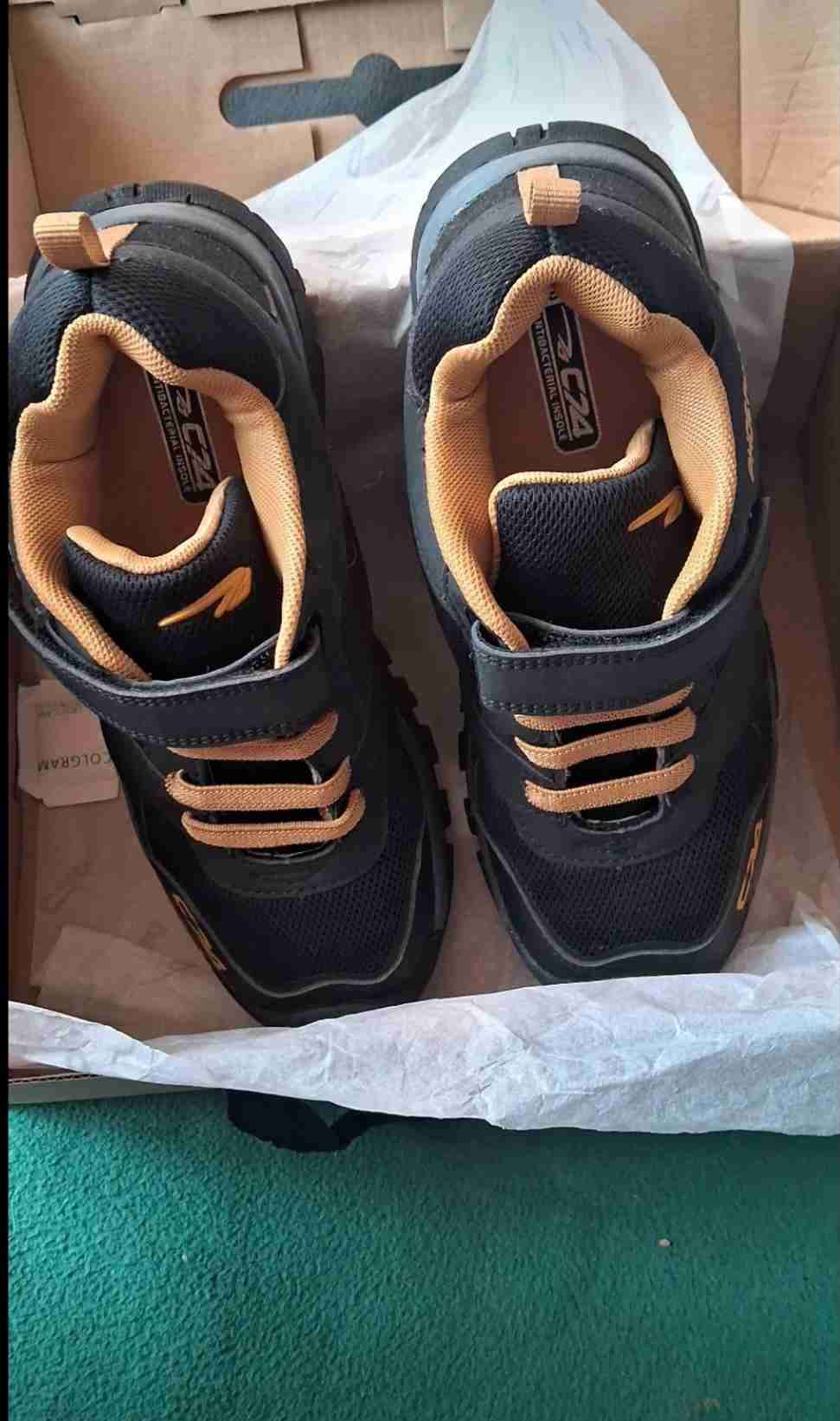 Zapatillas nuevas CKY 36