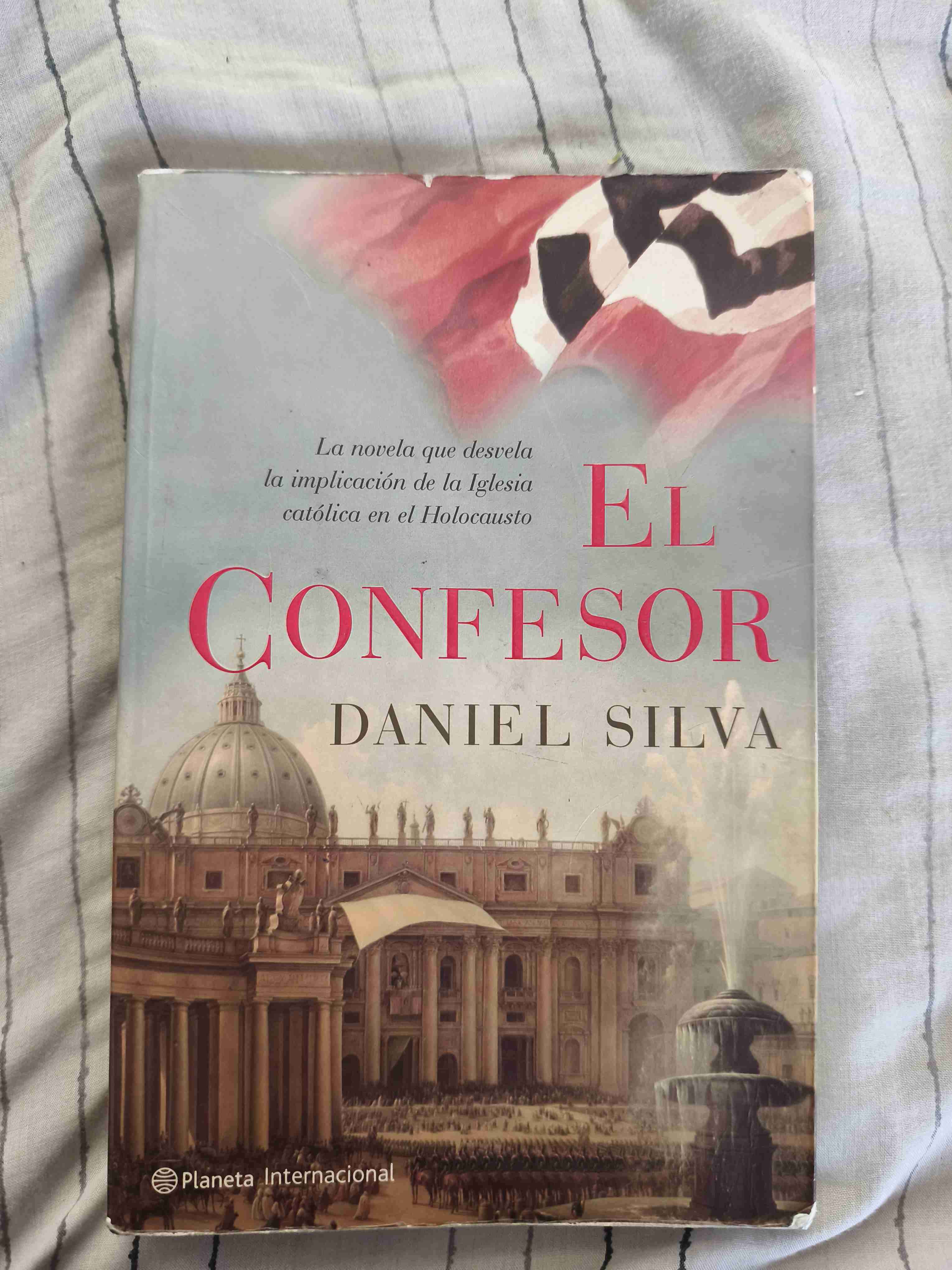 Libro El Confesor de Daniel Silva