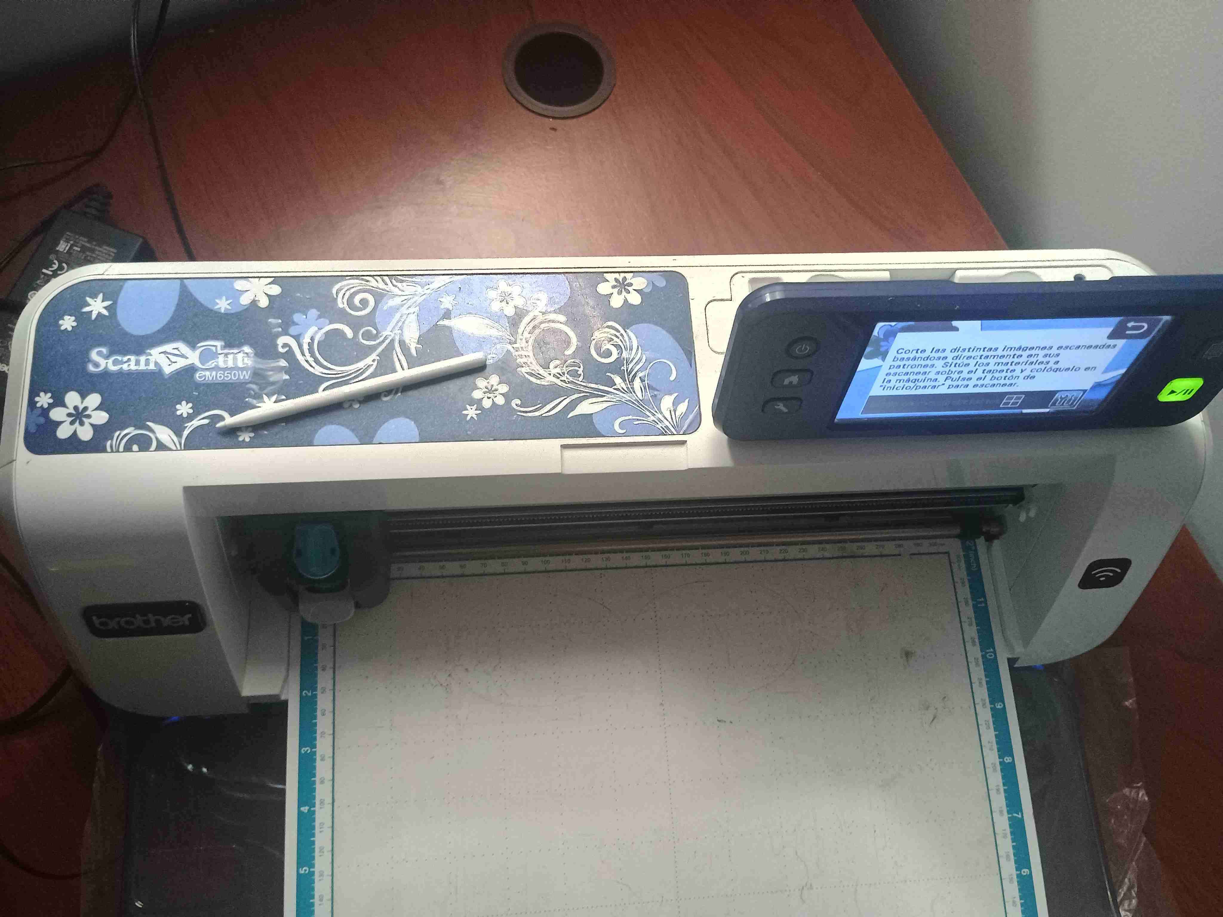 Máquina de corte Brother ScanNCut 2 - miniatura 4