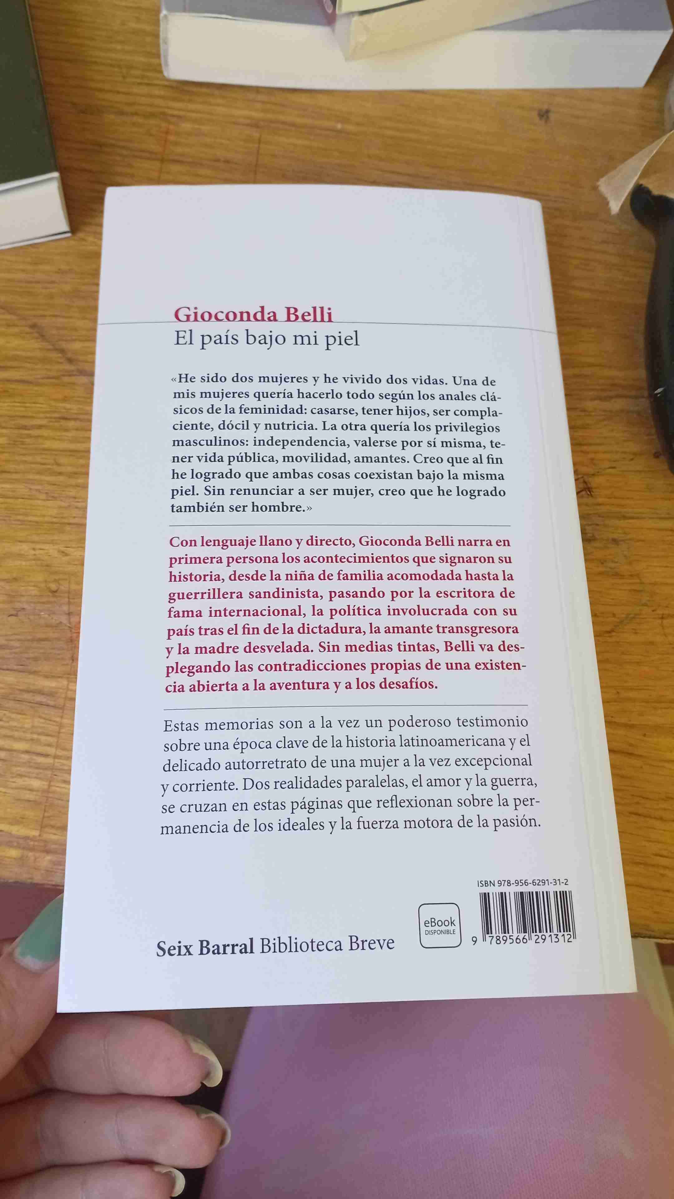 El país bajo mi piel - Libro - miniatura 2