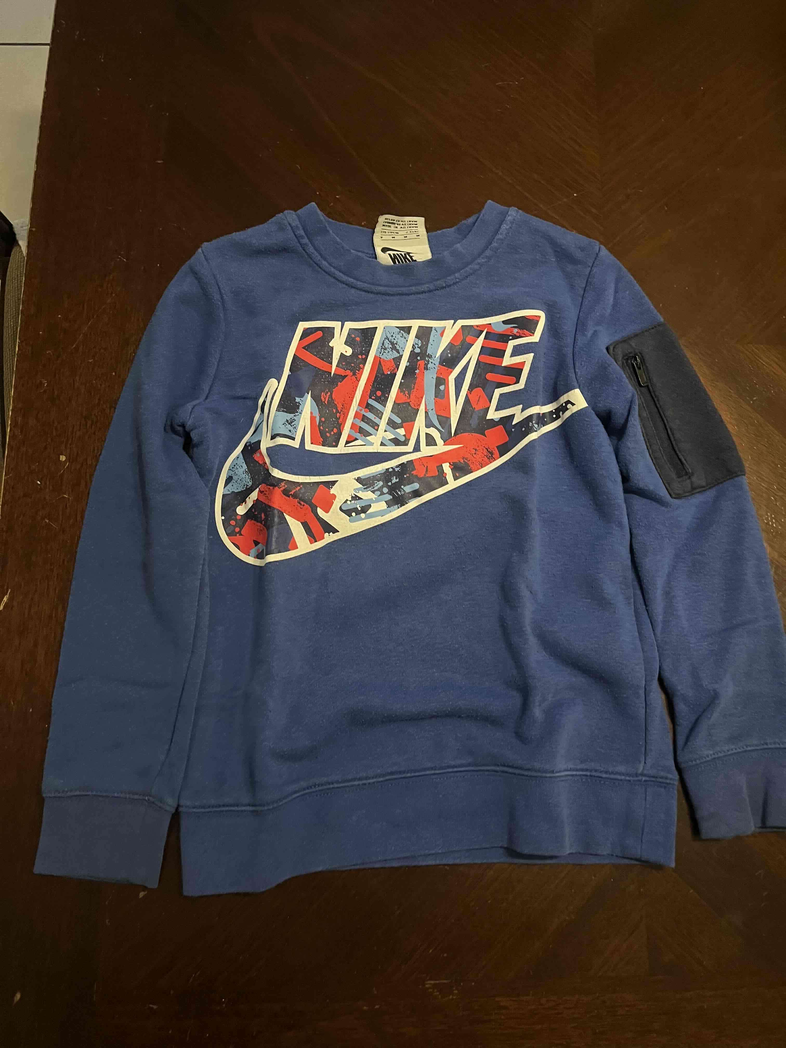 Polerón azul estampado Nike