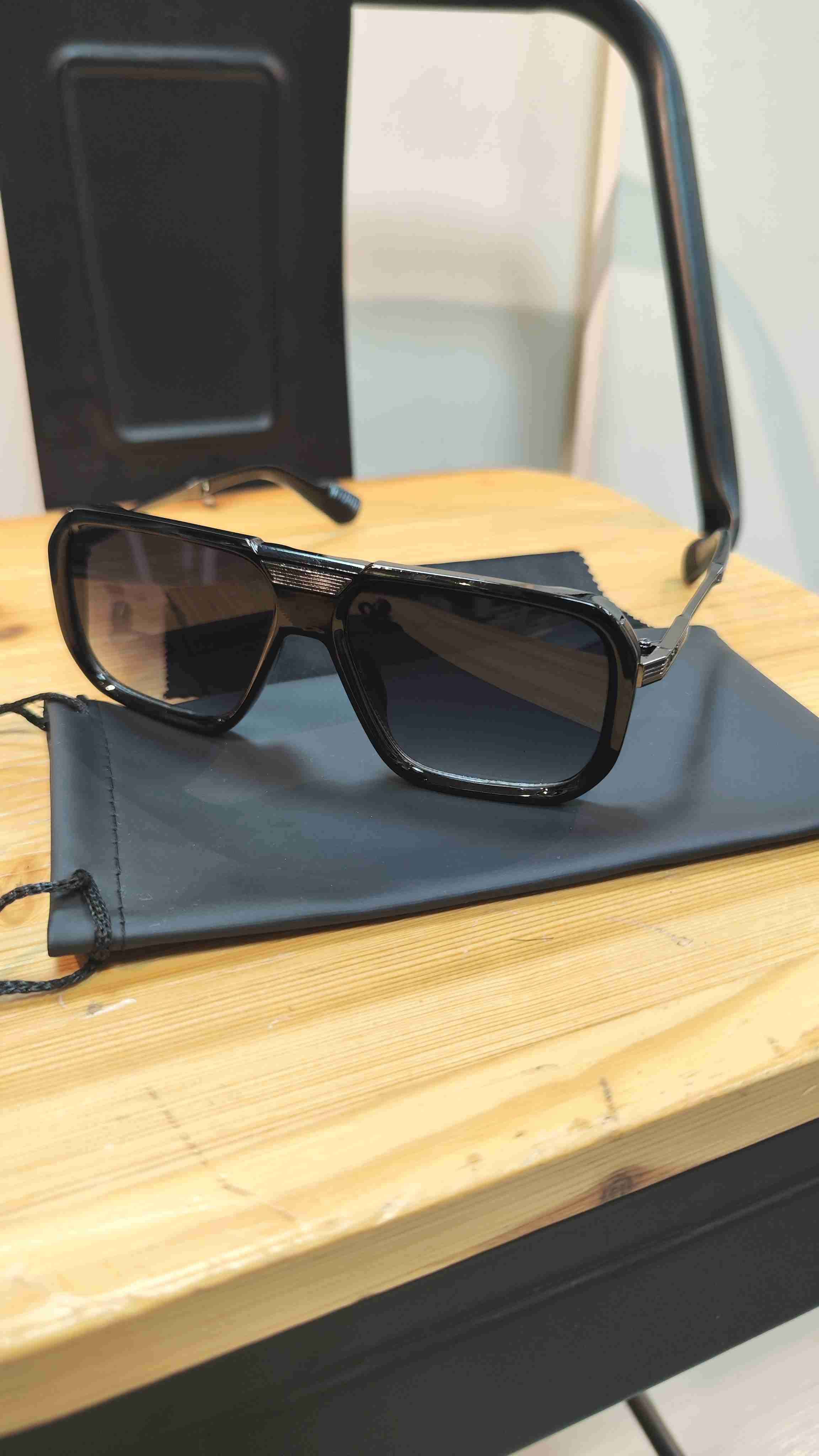 Gafas de sol negras modernas Unisex Exclusivos