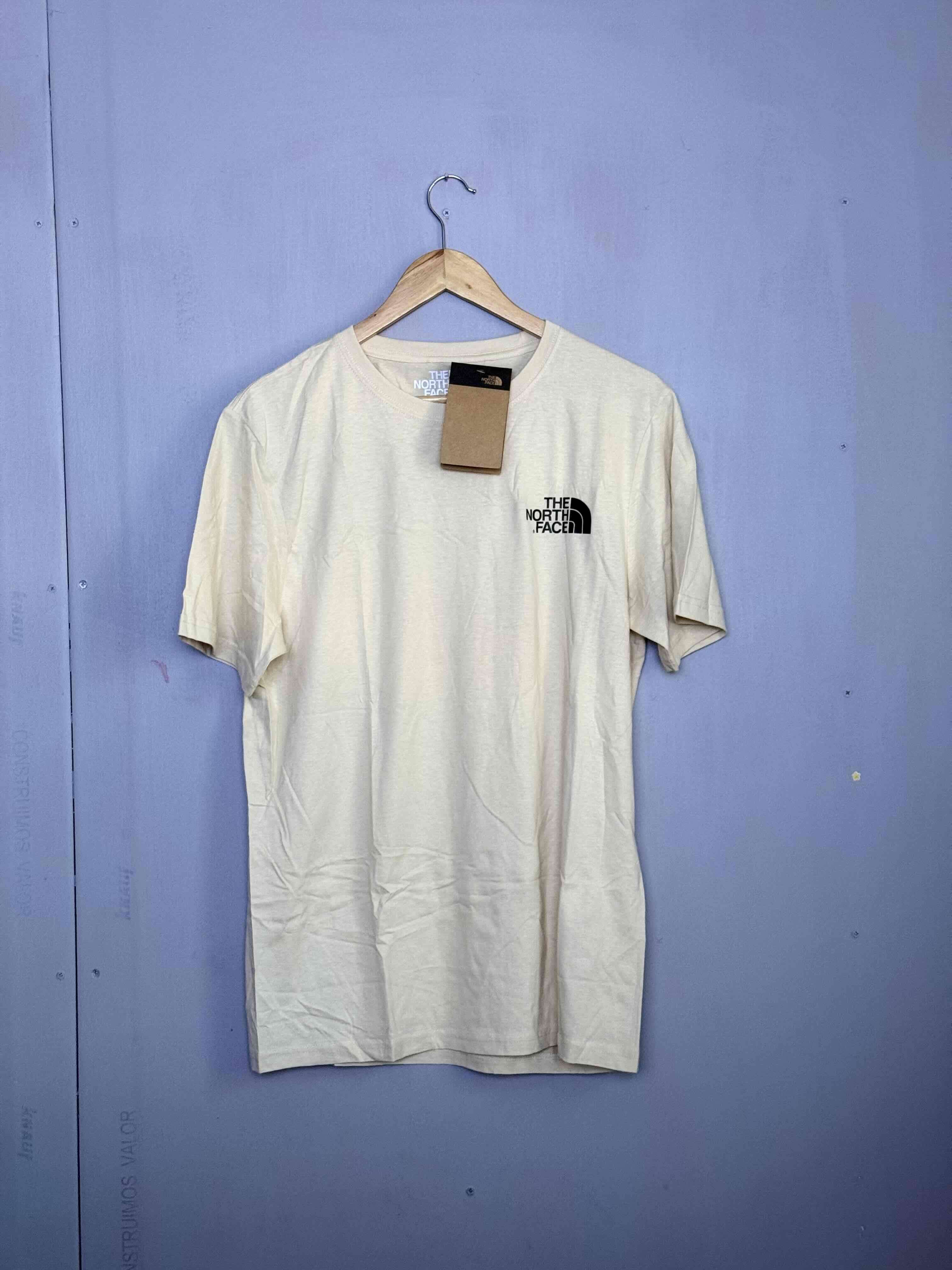 Nuevas poleras disponibles