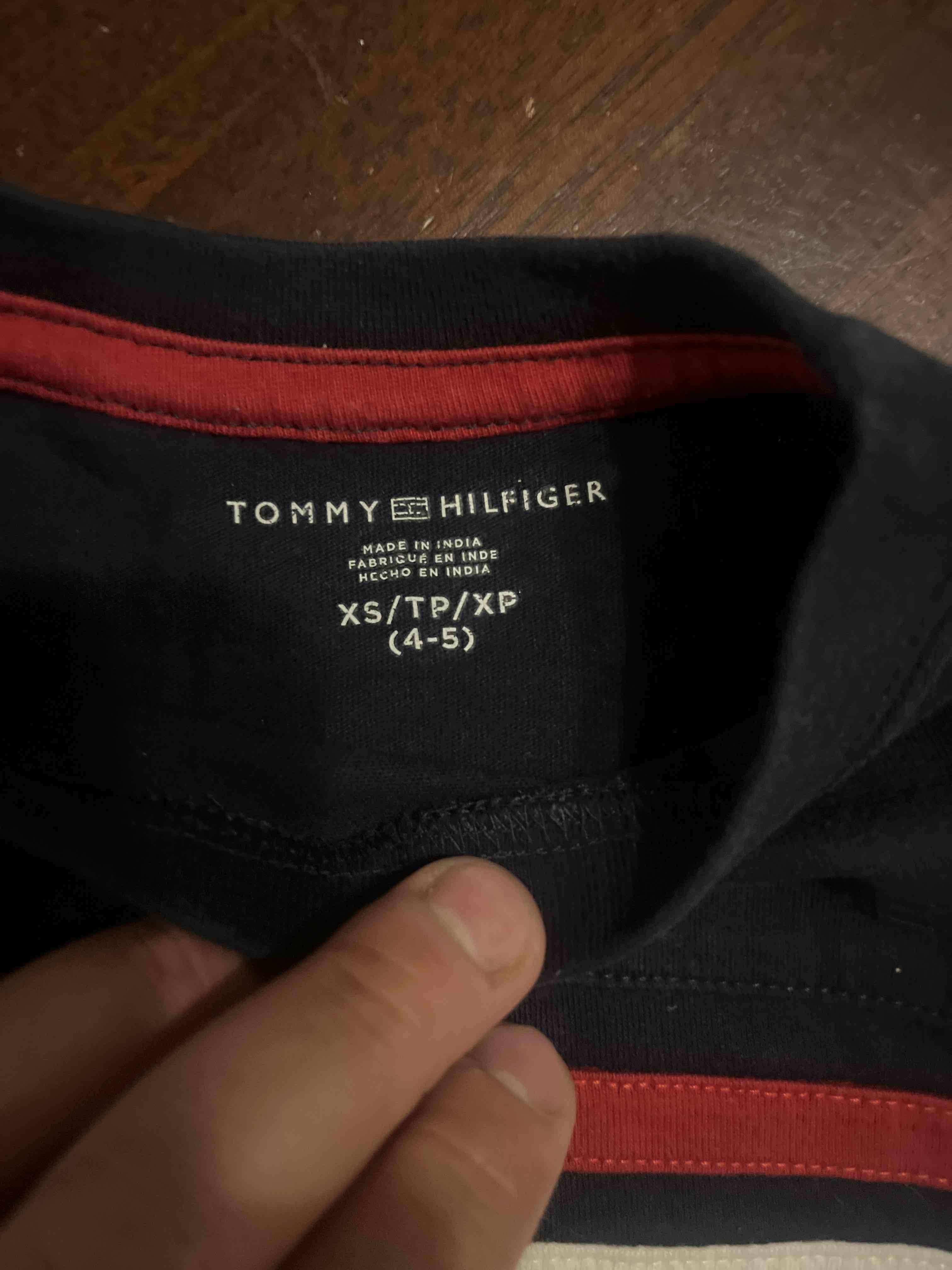 Polera niño Hilfiger blanca y azul - miniatura 2