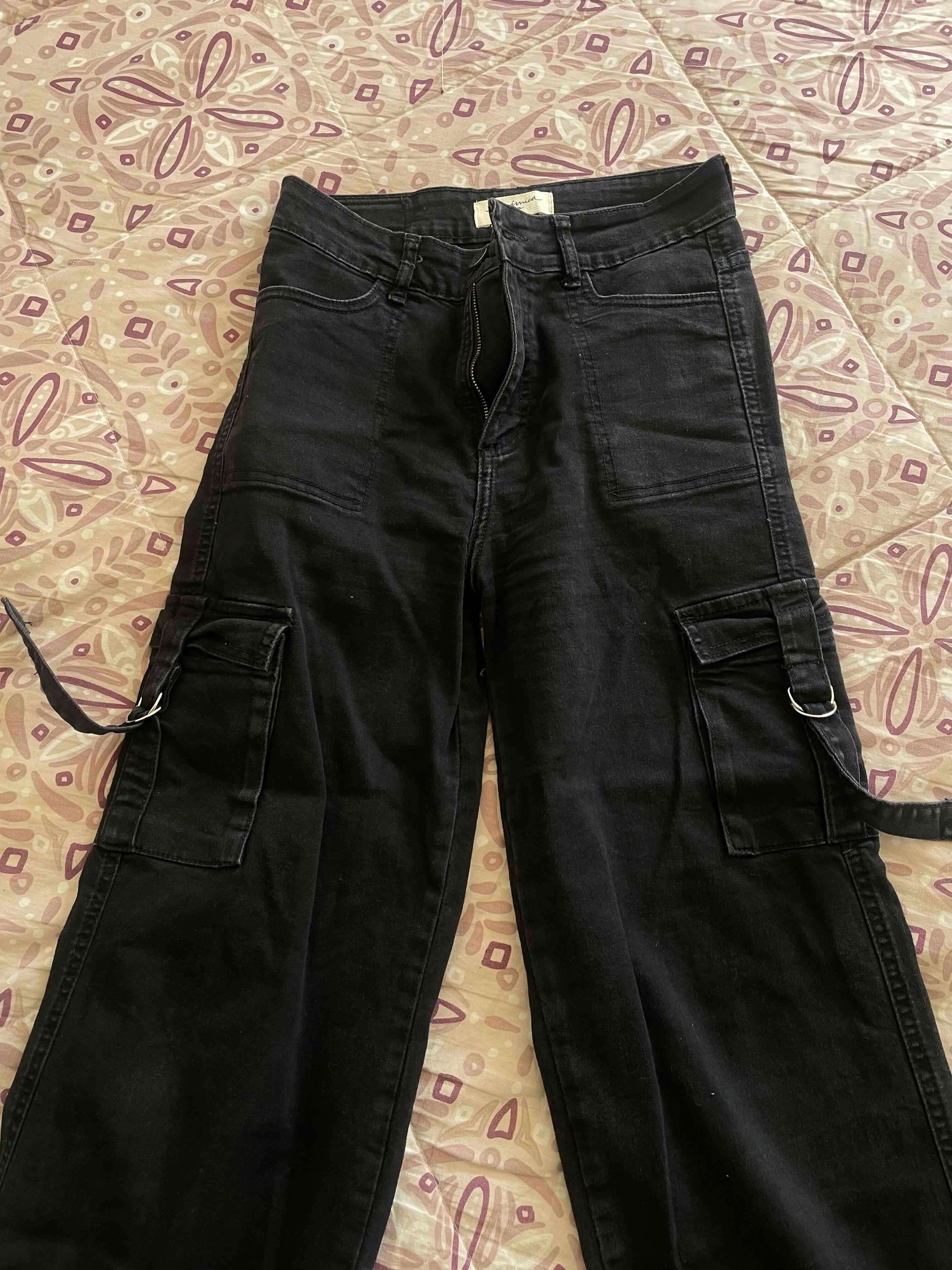 Pantalones cargo negros
