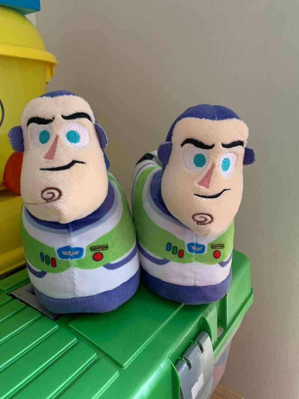 Pantuflas Buzz Lightyear para niños