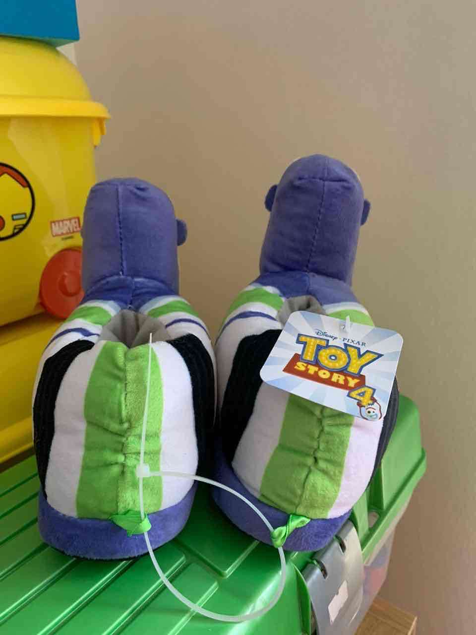 Pantuflas Buzz Lightyear para niños - miniatura 2