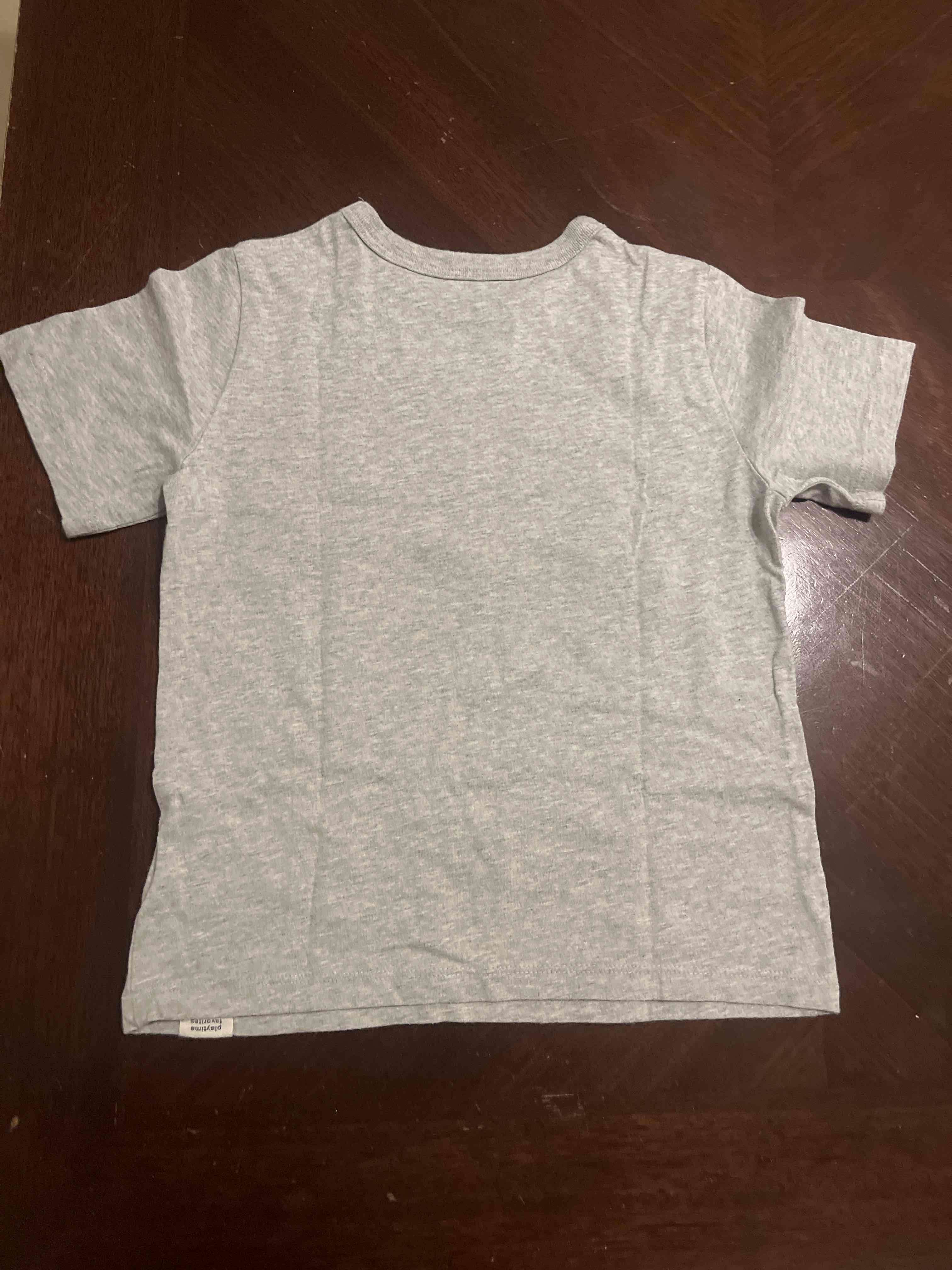 Polera gris GAP con tucán - miniatura 3