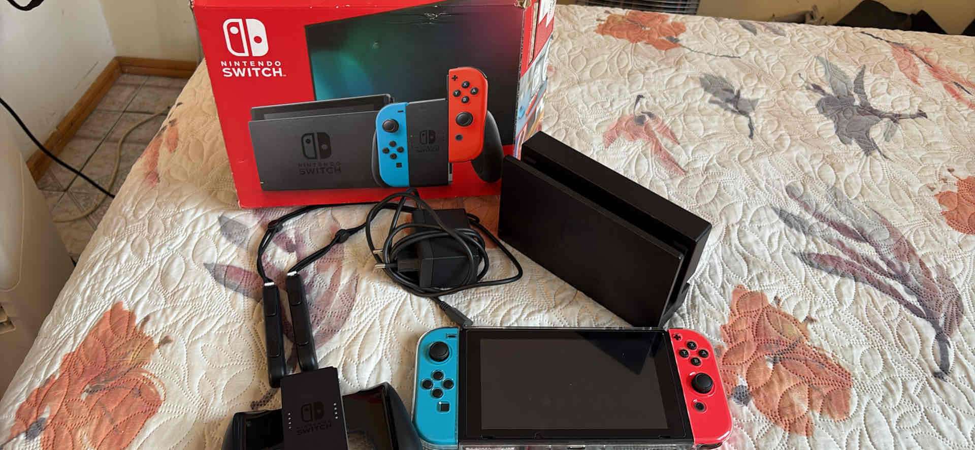 Consola Nintendo Switch con estuche - miniatura 4