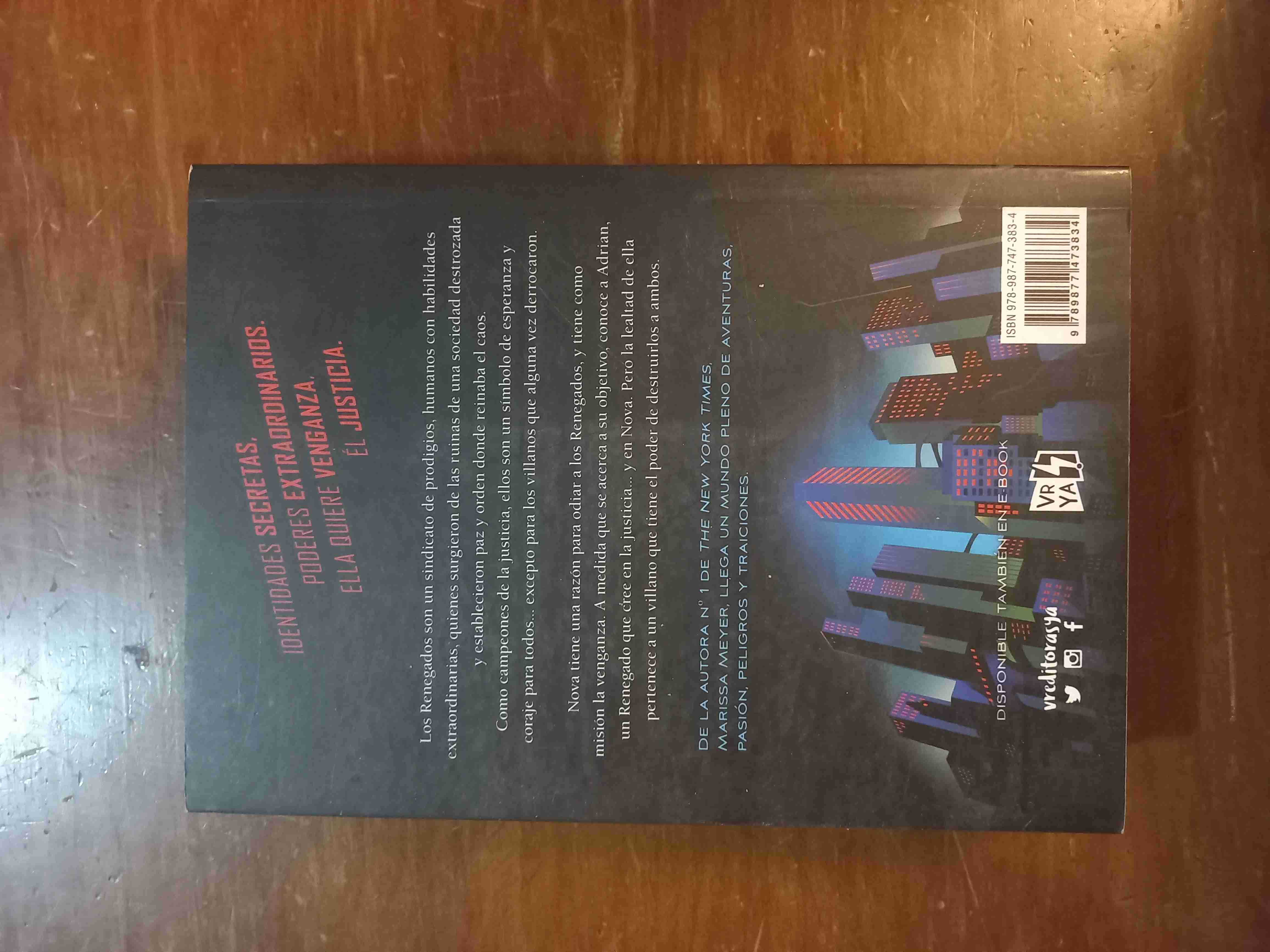 Libro Renegados de Marissa Meyer - miniatura 2