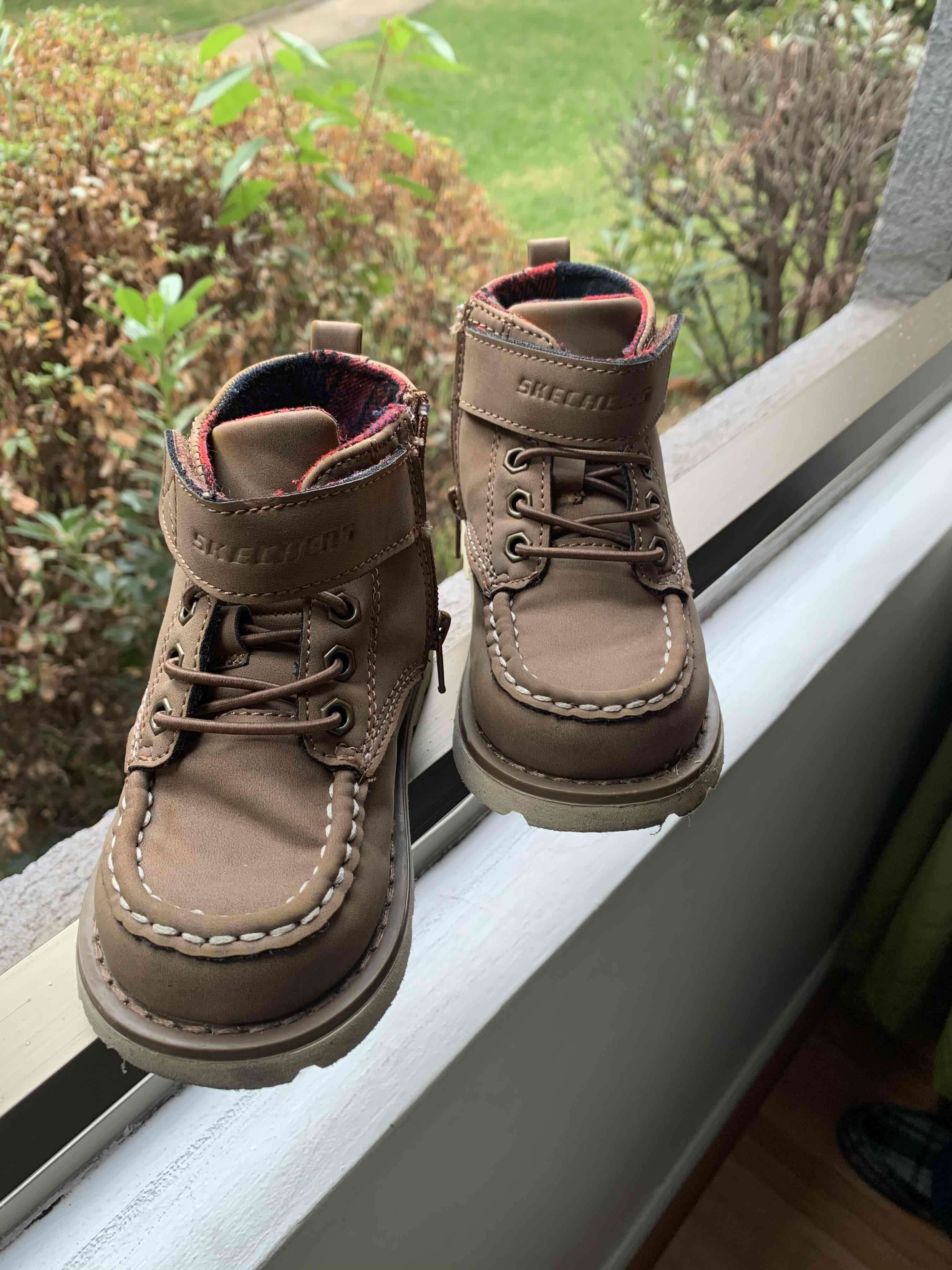 Botitas marrón para niños