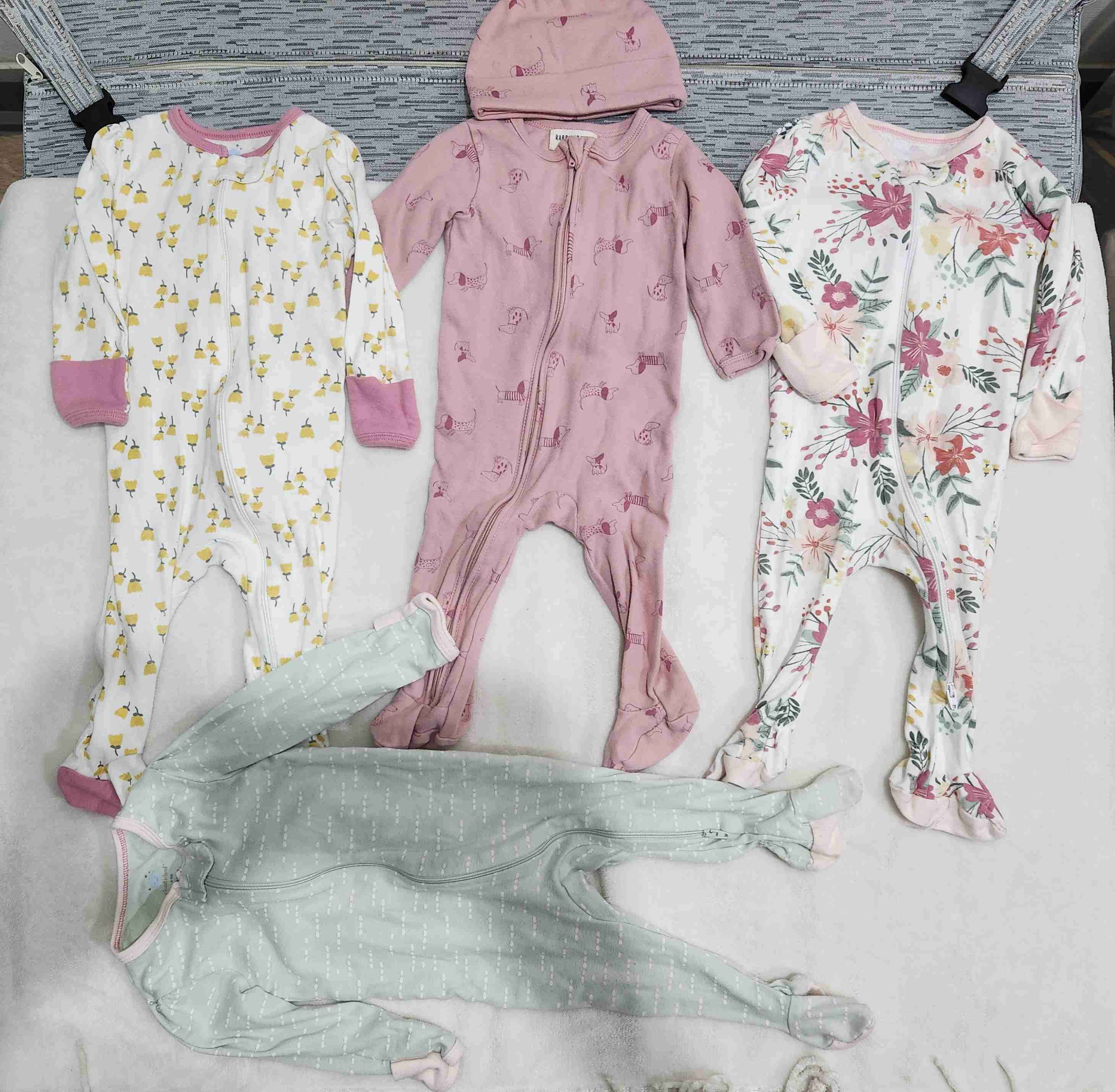 Set 4 Pijamas enteritos algodón 6-9m