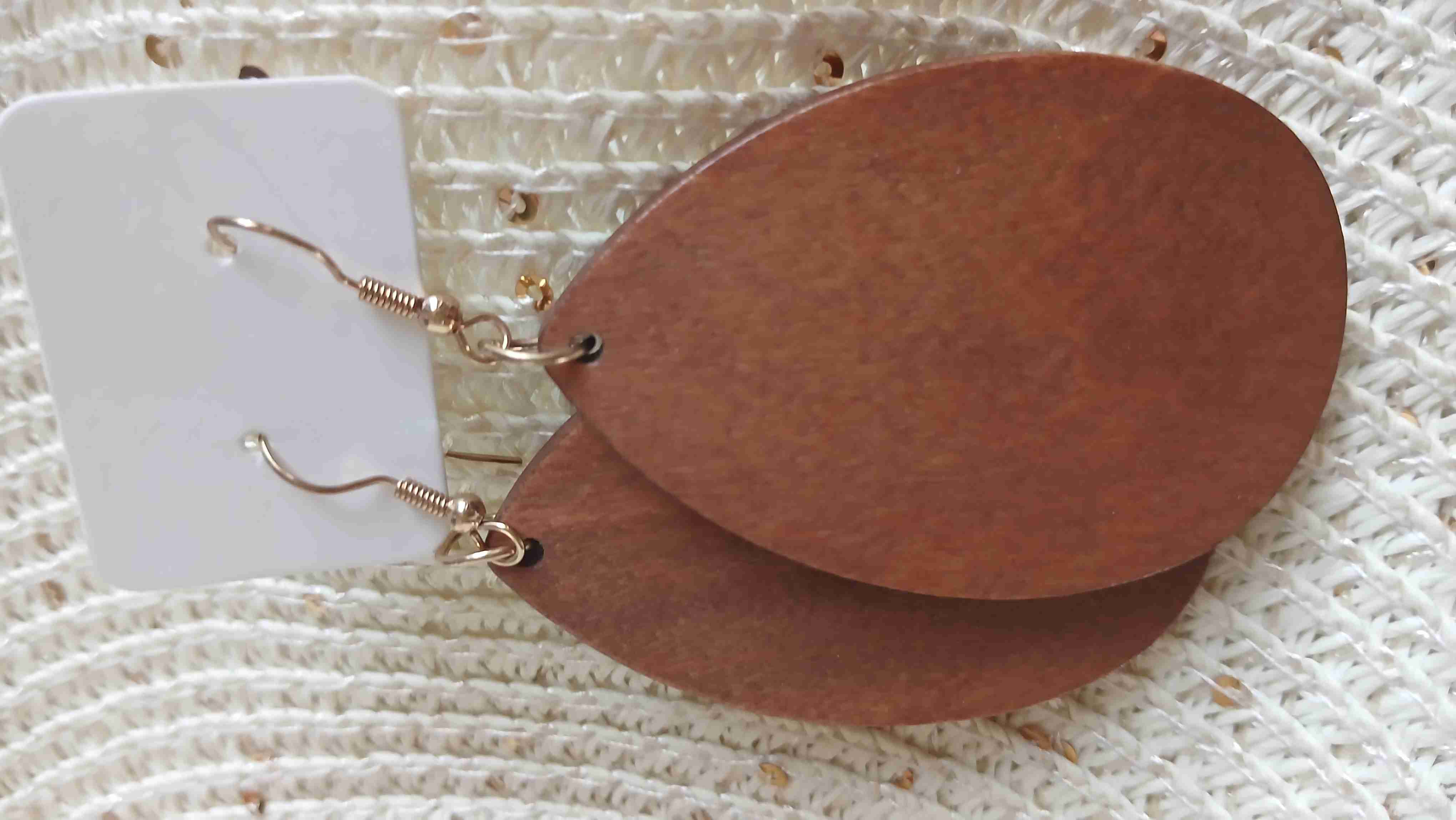 Aros colgantes de madera