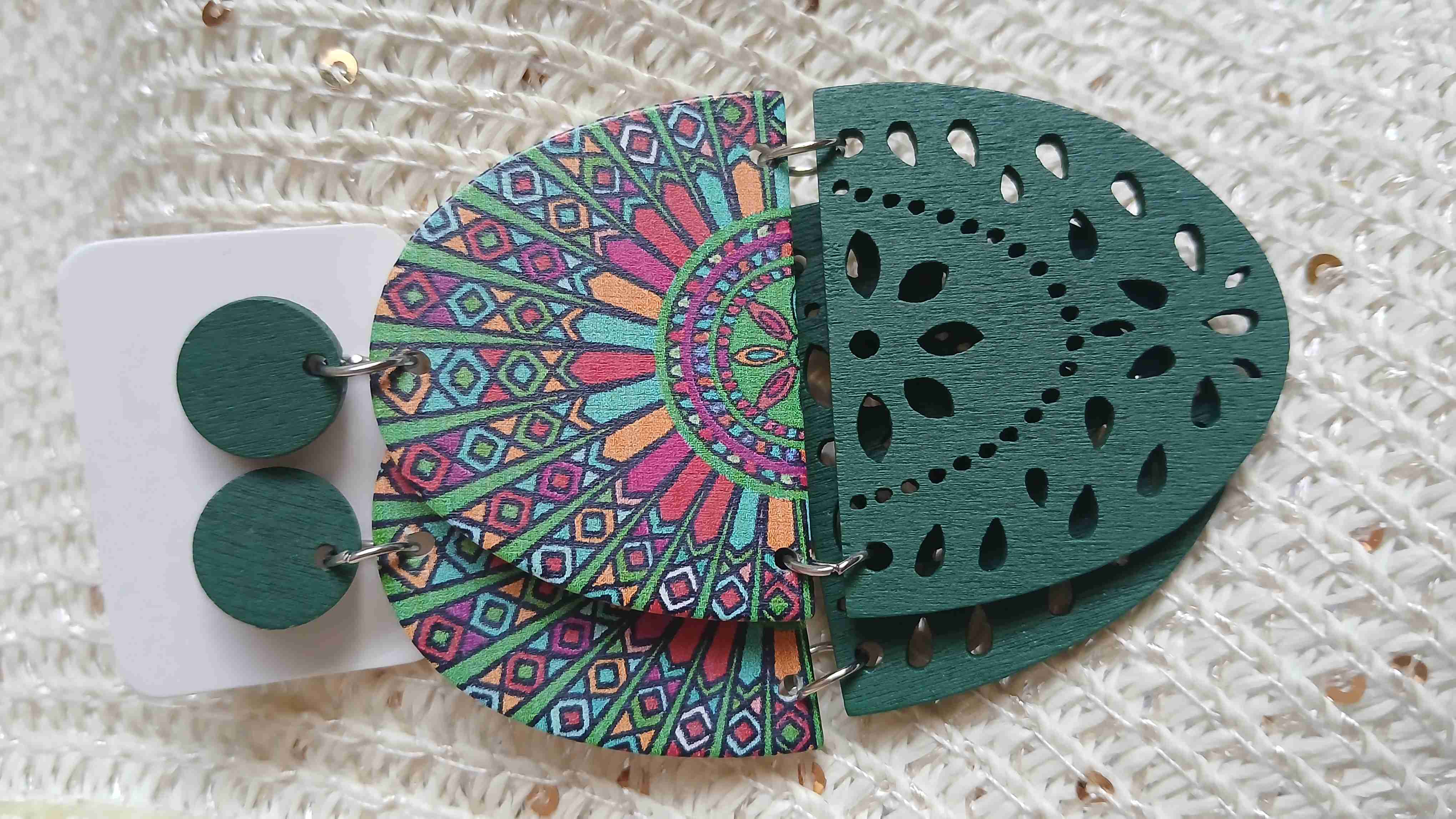 Aros de madera con diseño tribal - miniatura 3