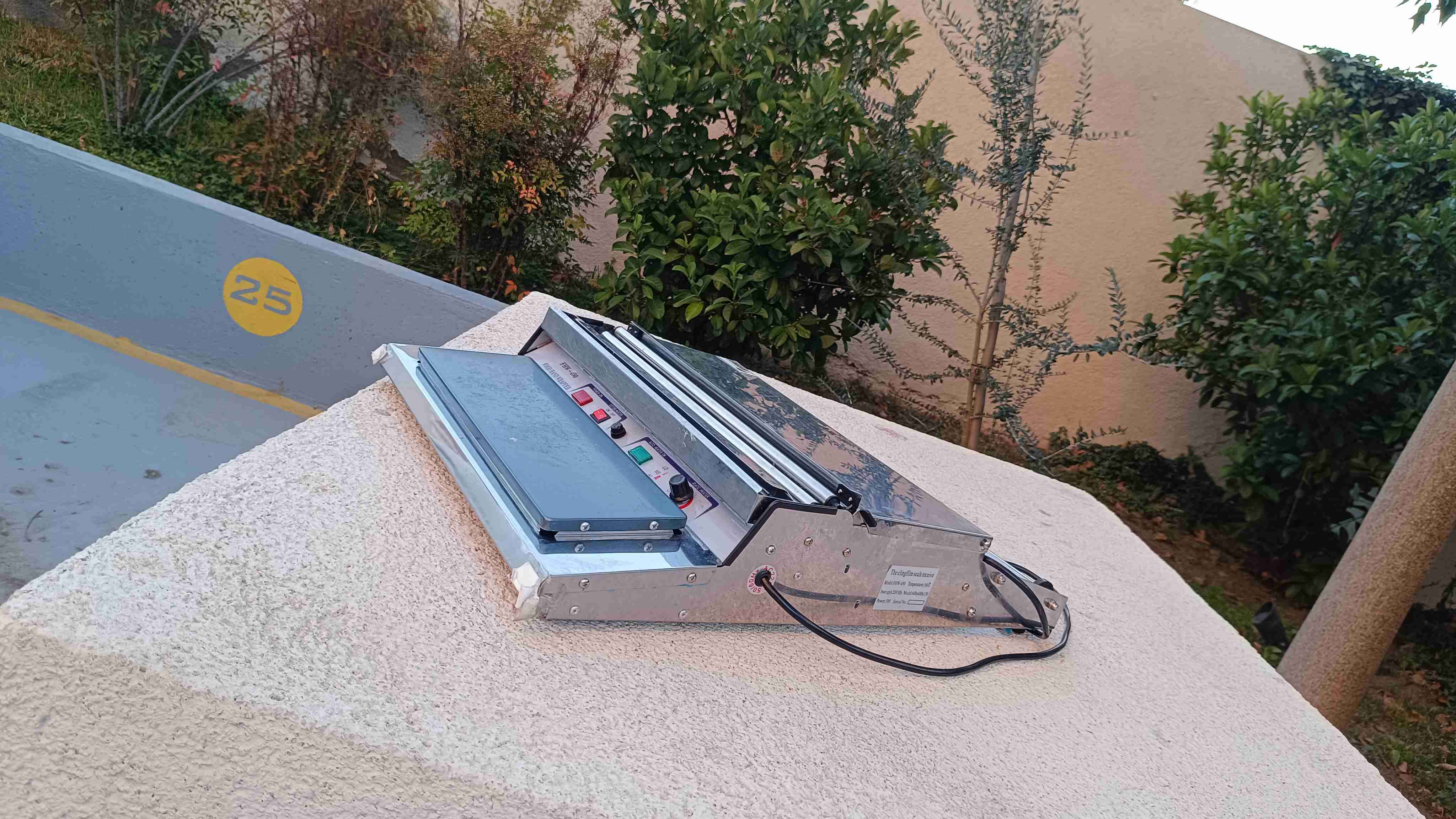 Envolvedora de alimentos FHW-450 - miniatura 3