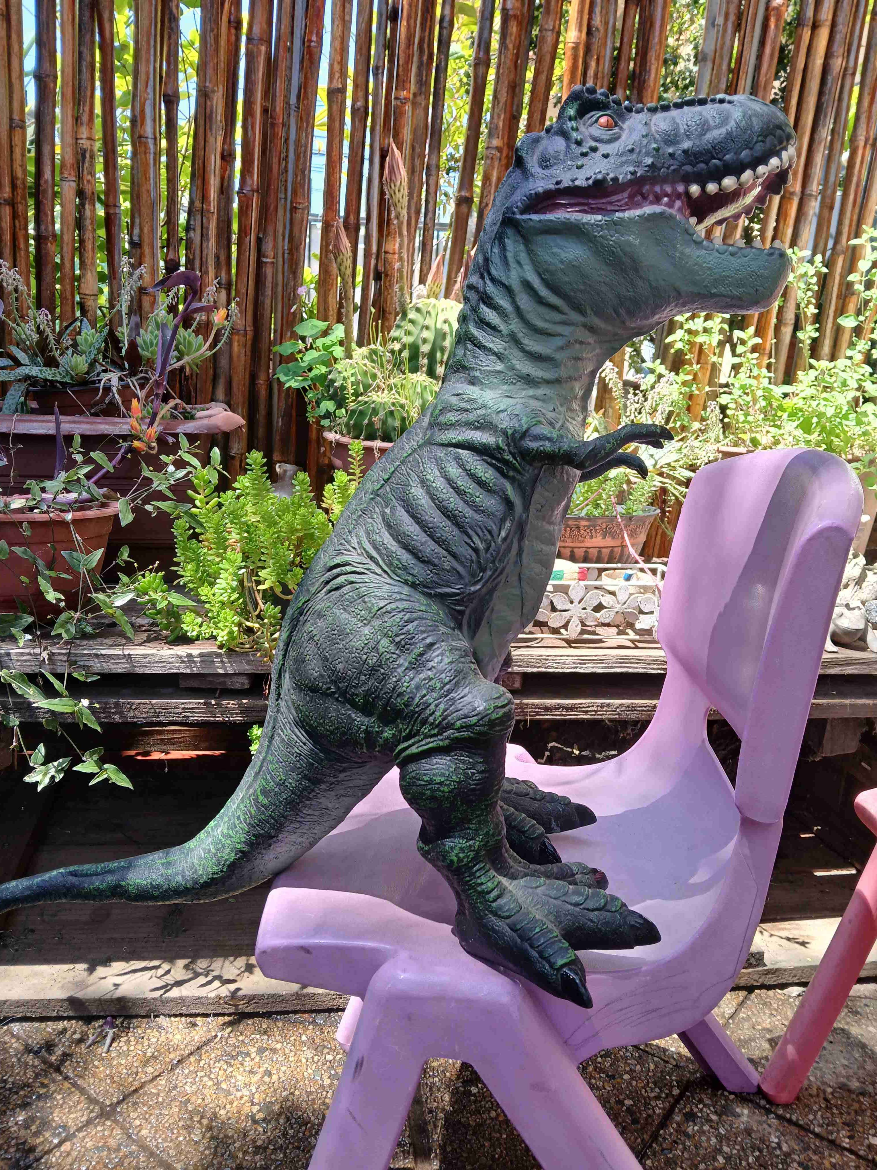 Figura de dinosaurio grande - miniatura 4