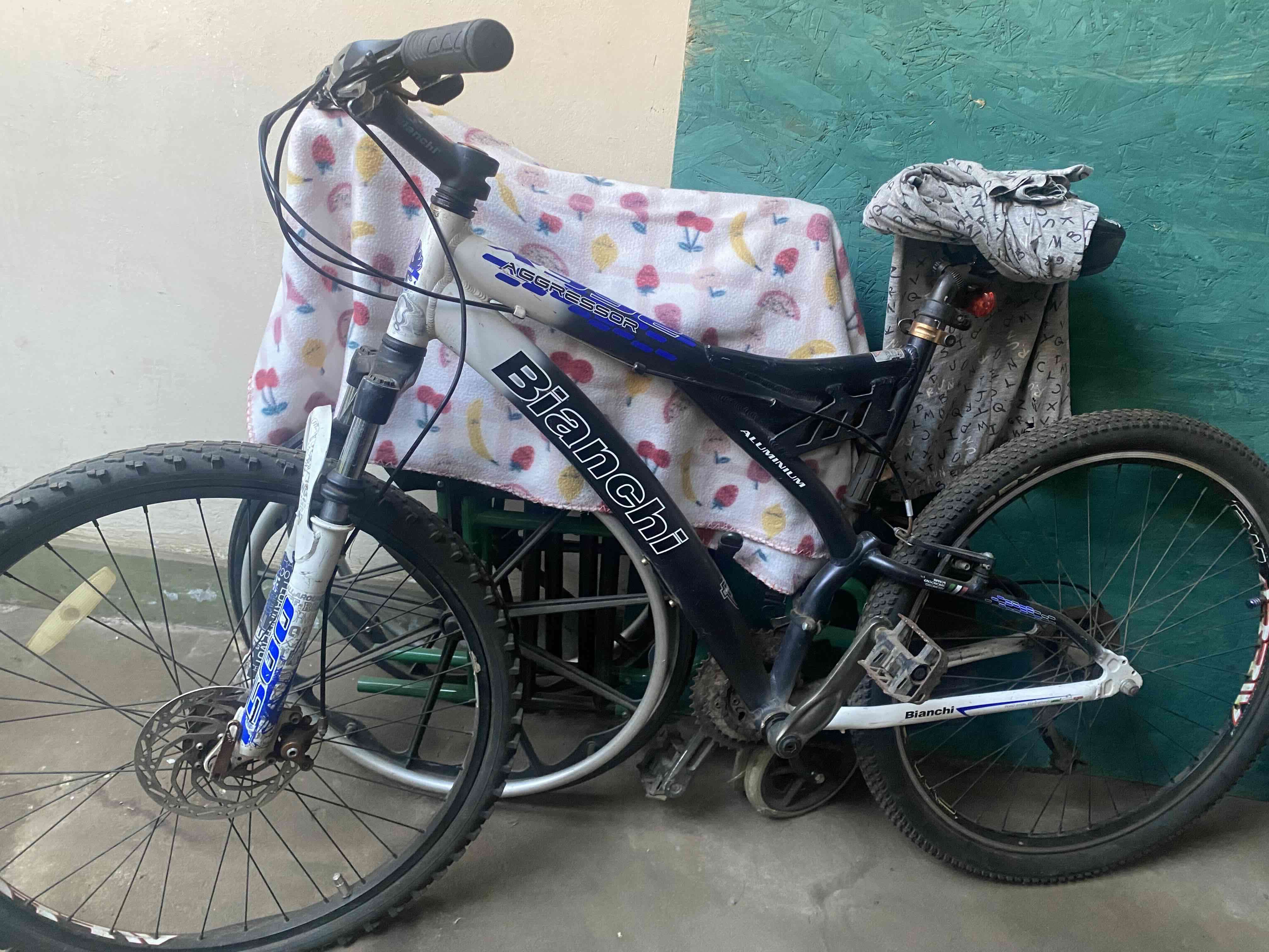 Bicicleta Bianchi montaña azul Aro 26 - miniatura 2