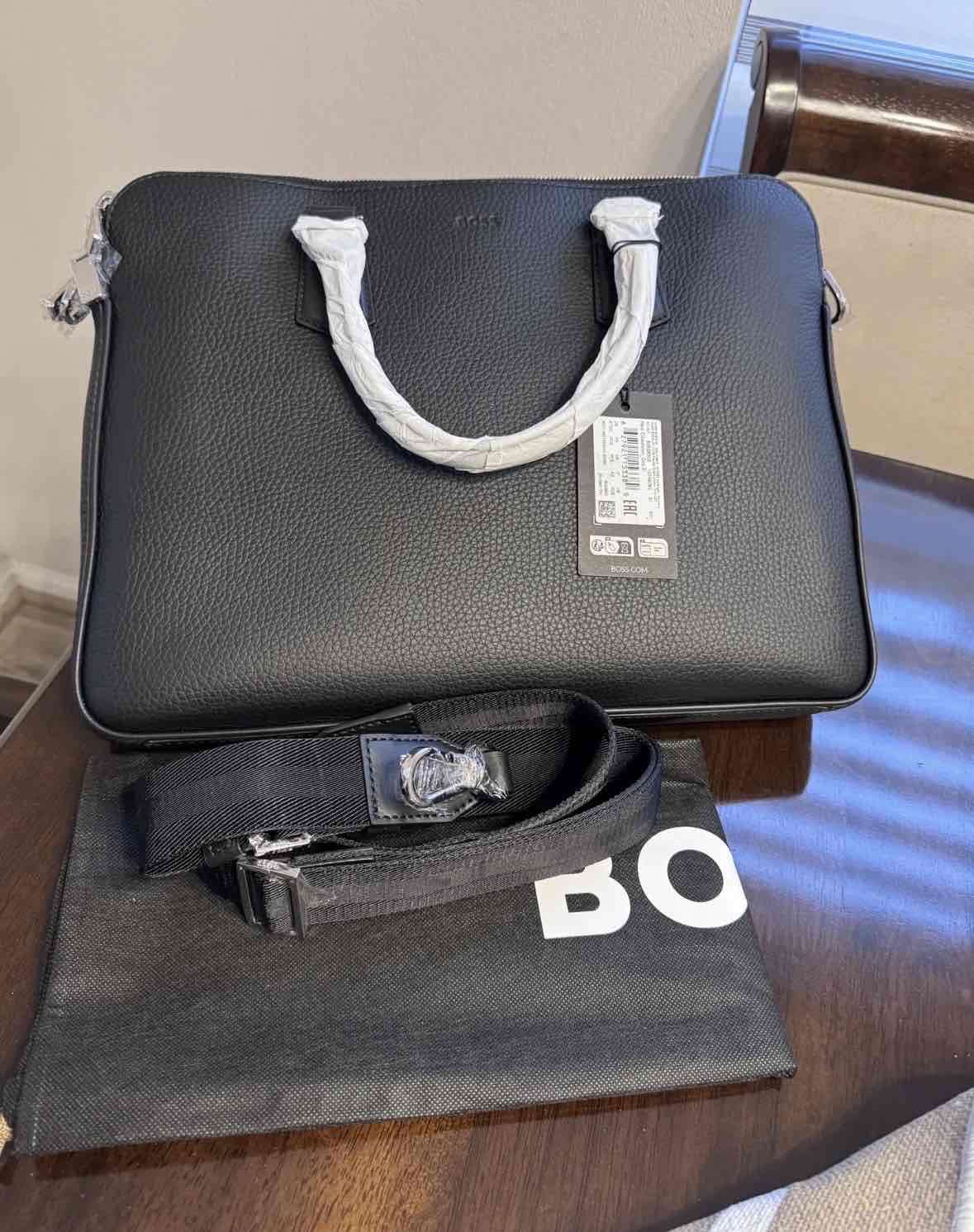 Bolso Hugo Boss 100% cuero NUEVO - miniatura 5