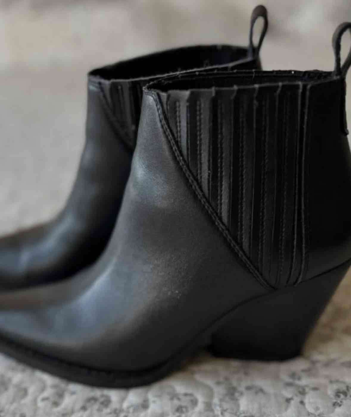 Botines negros de cuero - miniatura 5