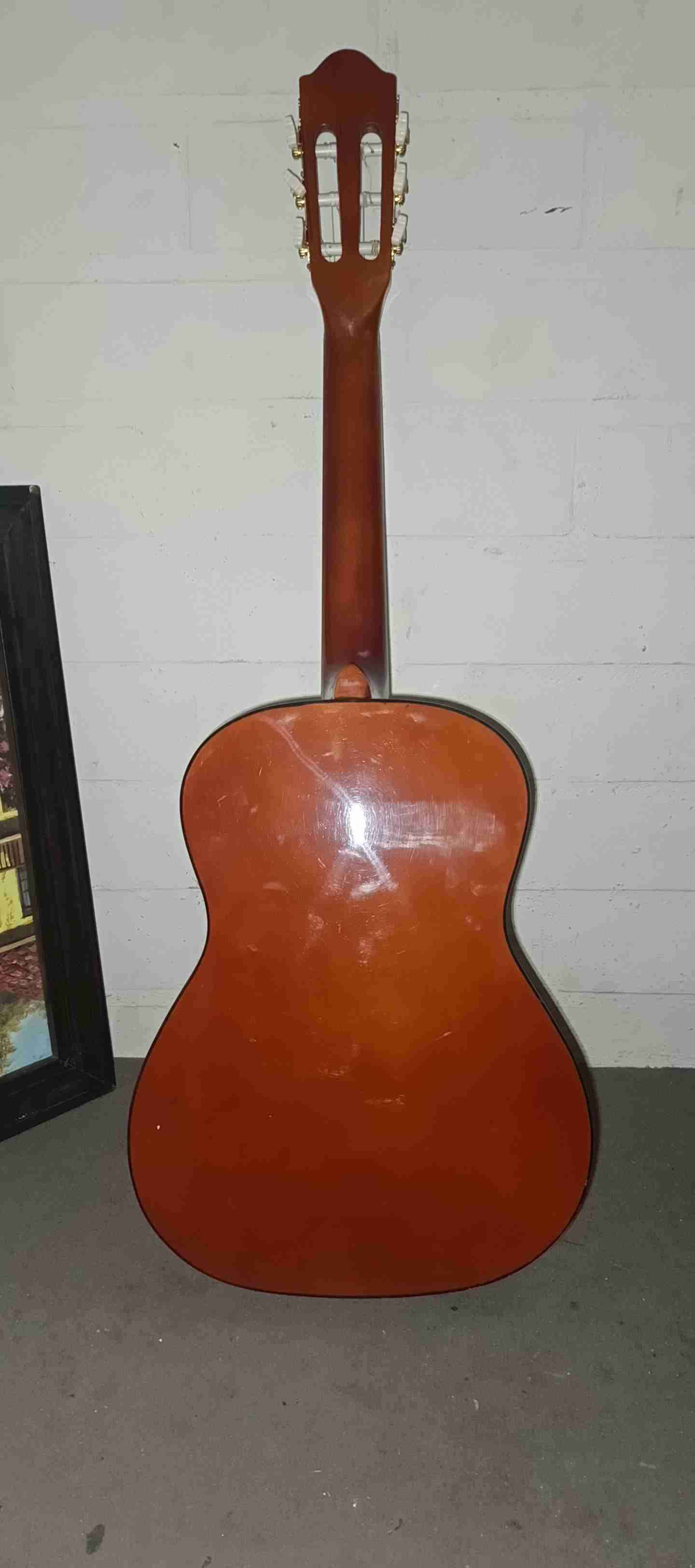 Guitarra de madera - miniatura 2