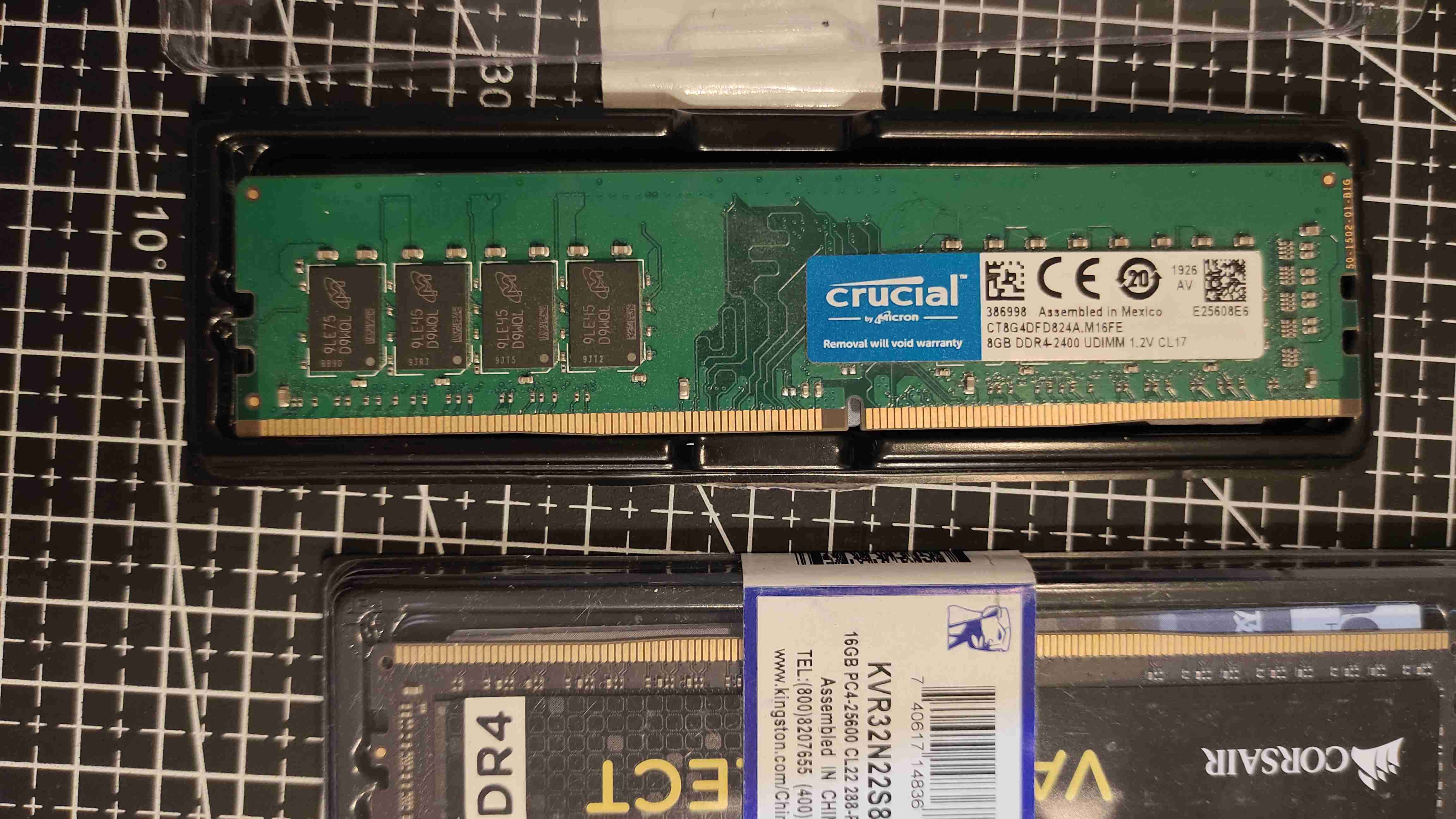 Dos Memorias RAM DDR4 de 8GB 2400MHz - miniatura 6