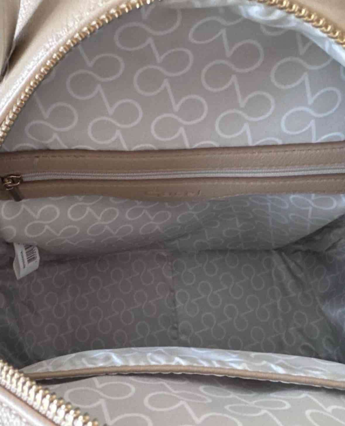 Mochila beige y blanca - miniatura 4