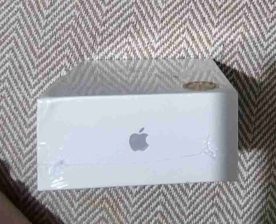 Caja nueva Apple sellada 2da y 3ra generación.