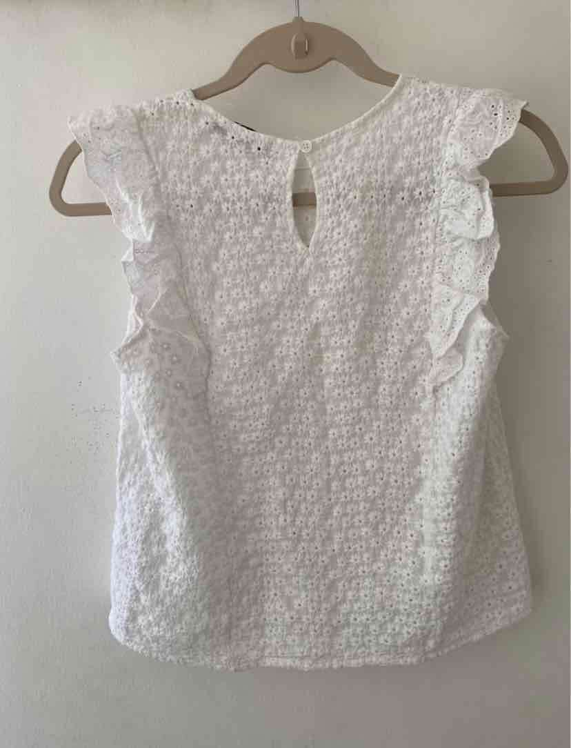 Polera blanca con volantes - miniatura 2