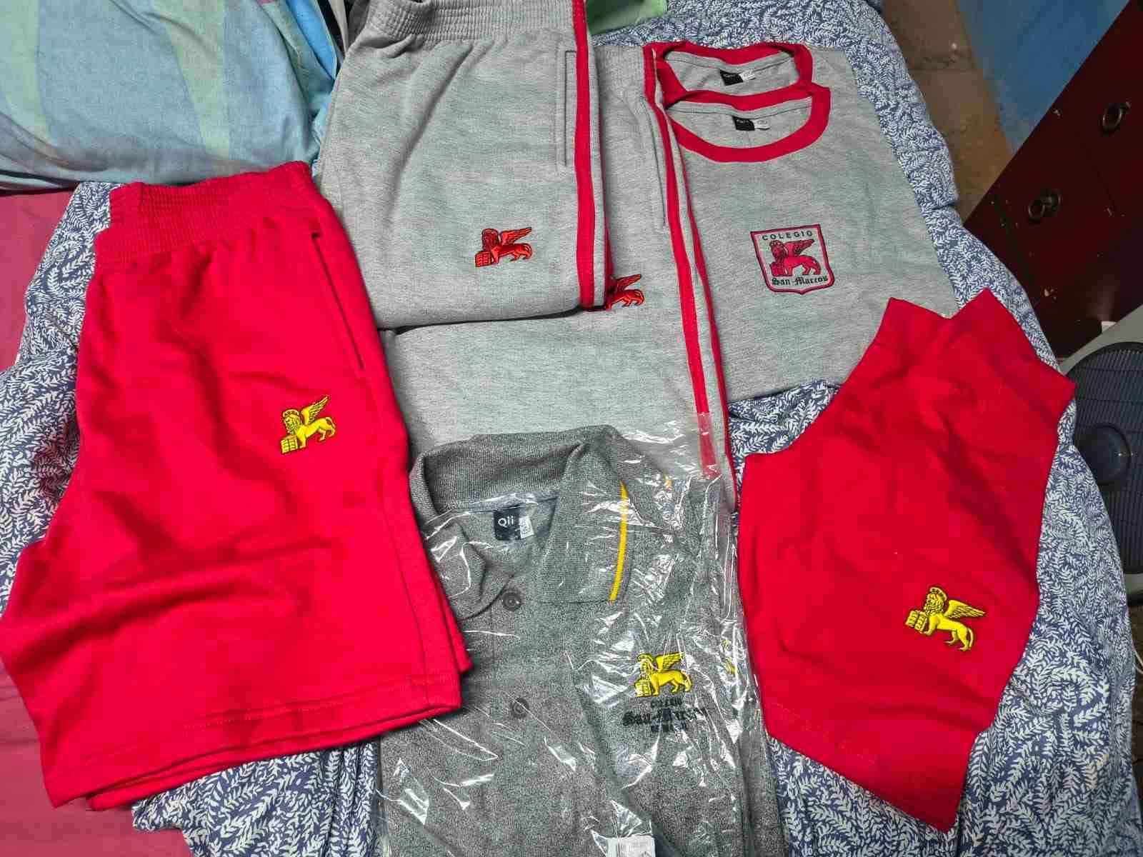 Conjunto uniforme colegio san marcos