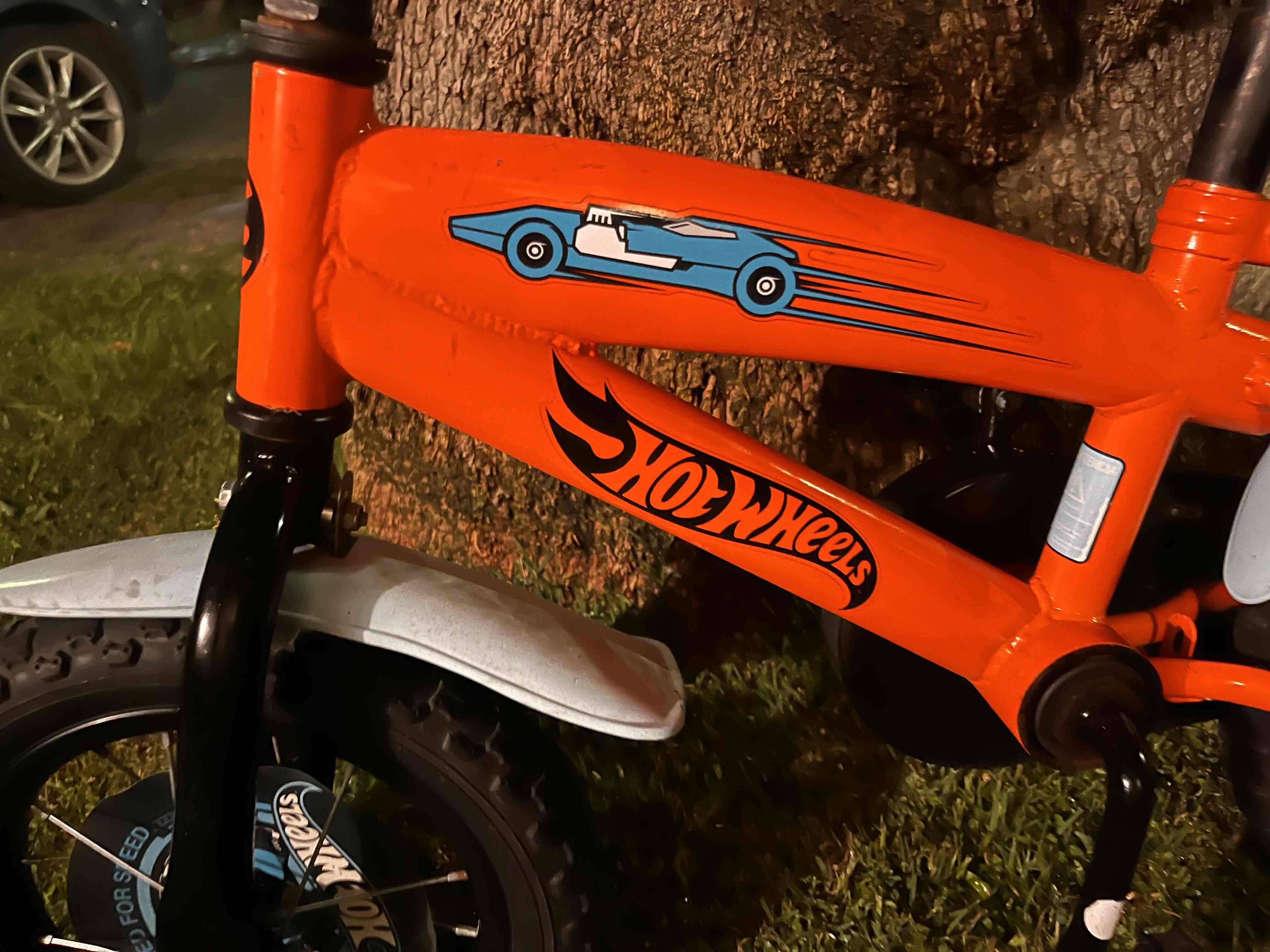 Bicicleta infantil Hot Wheels Bianchi - miniatura 3