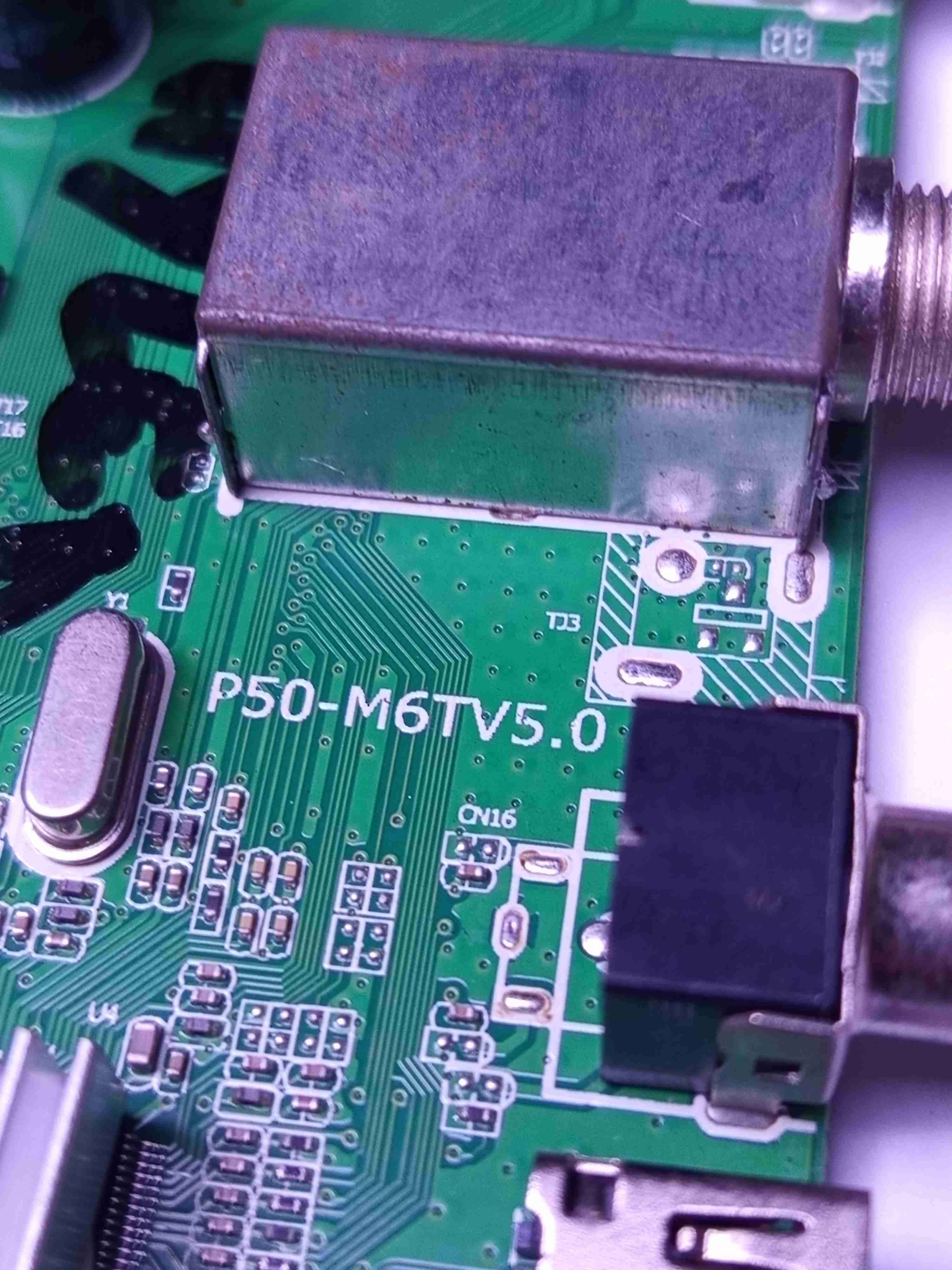 Mainboard televisor Hyundai hyled32 pulgadas - miniatura 2