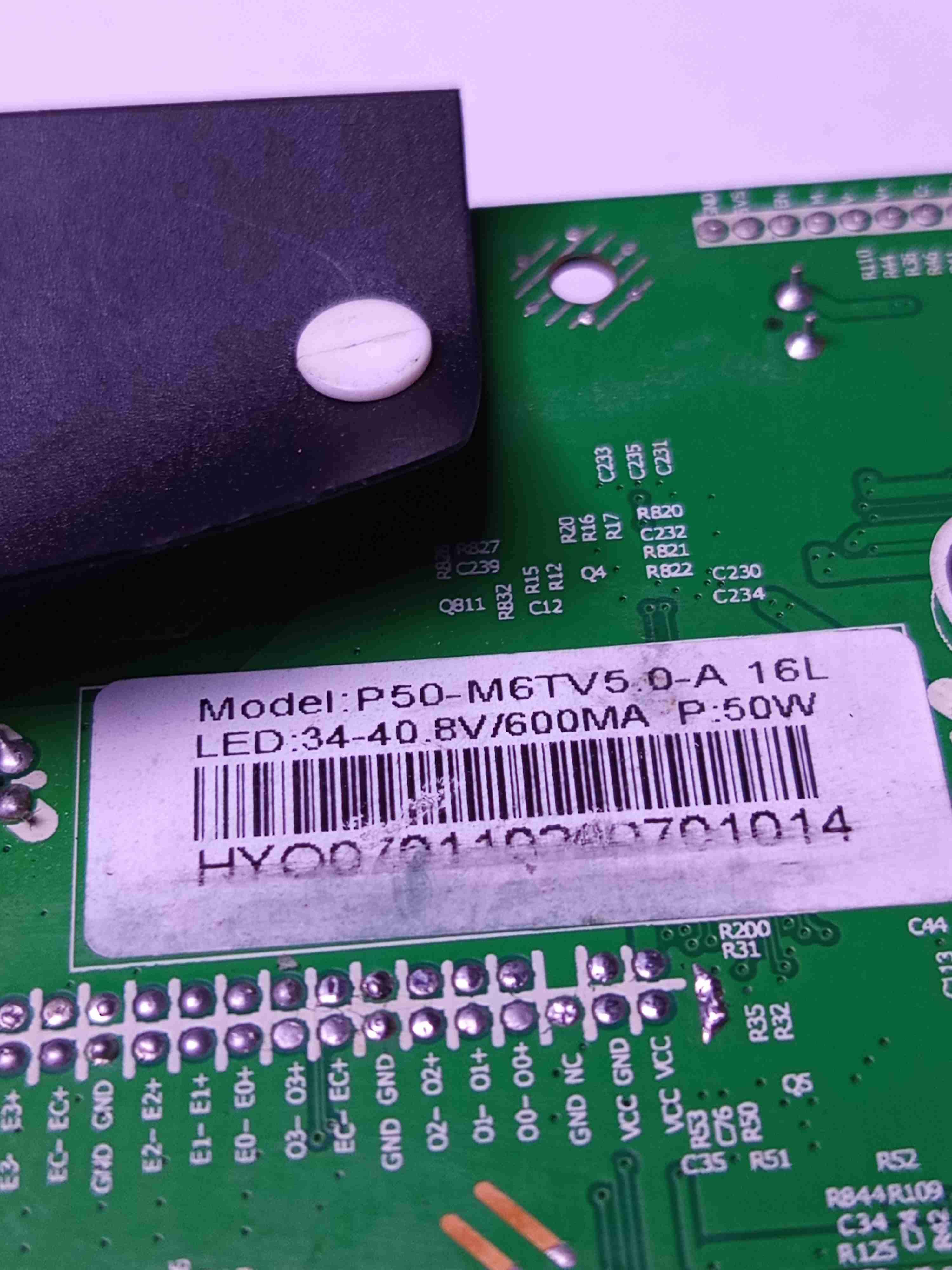Mainboard televisor Hyundai hyled32 pulgadas - miniatura 3