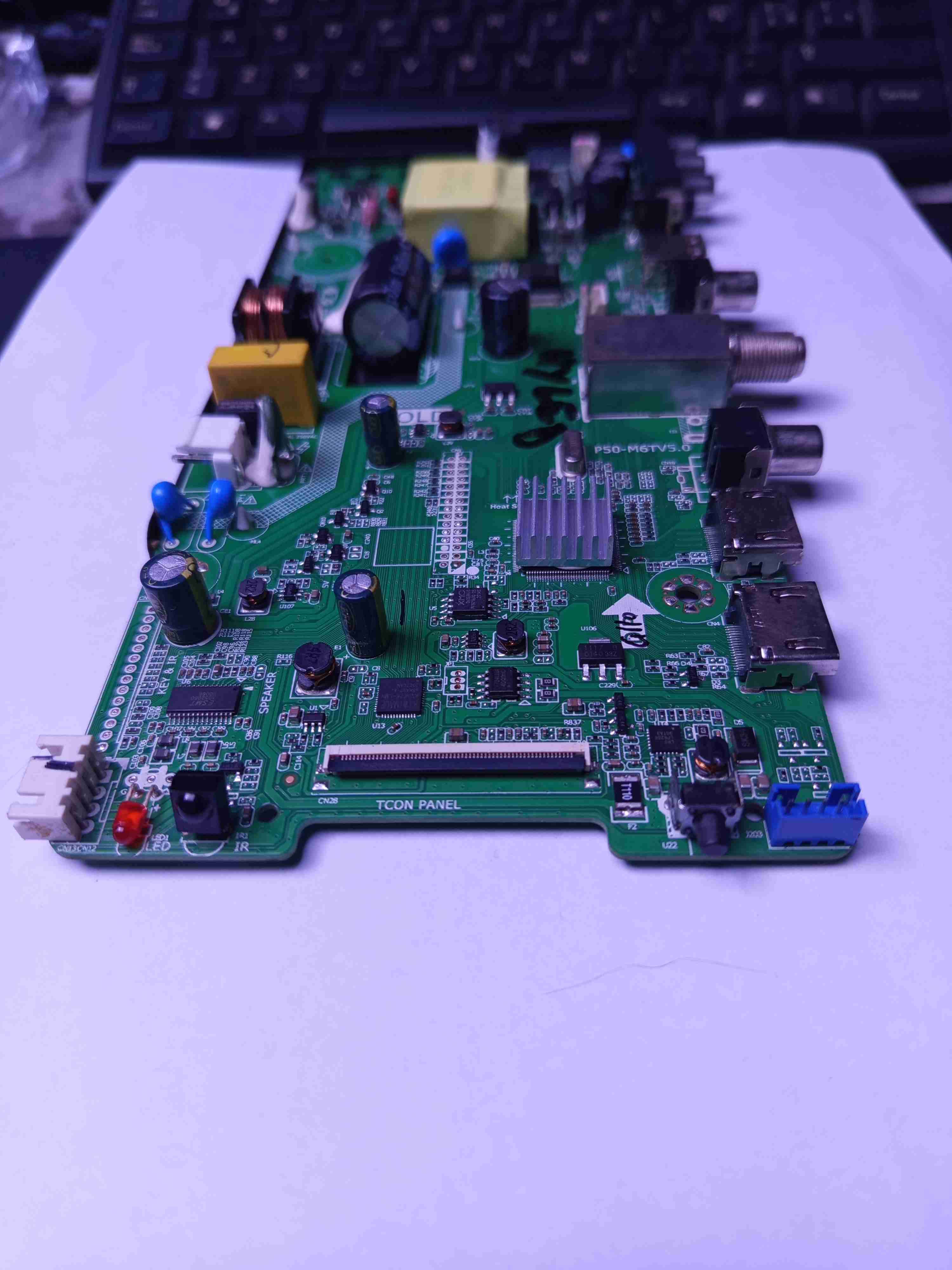 Mainboard televisor Hyundai hyled32 pulgadas - miniatura 5
