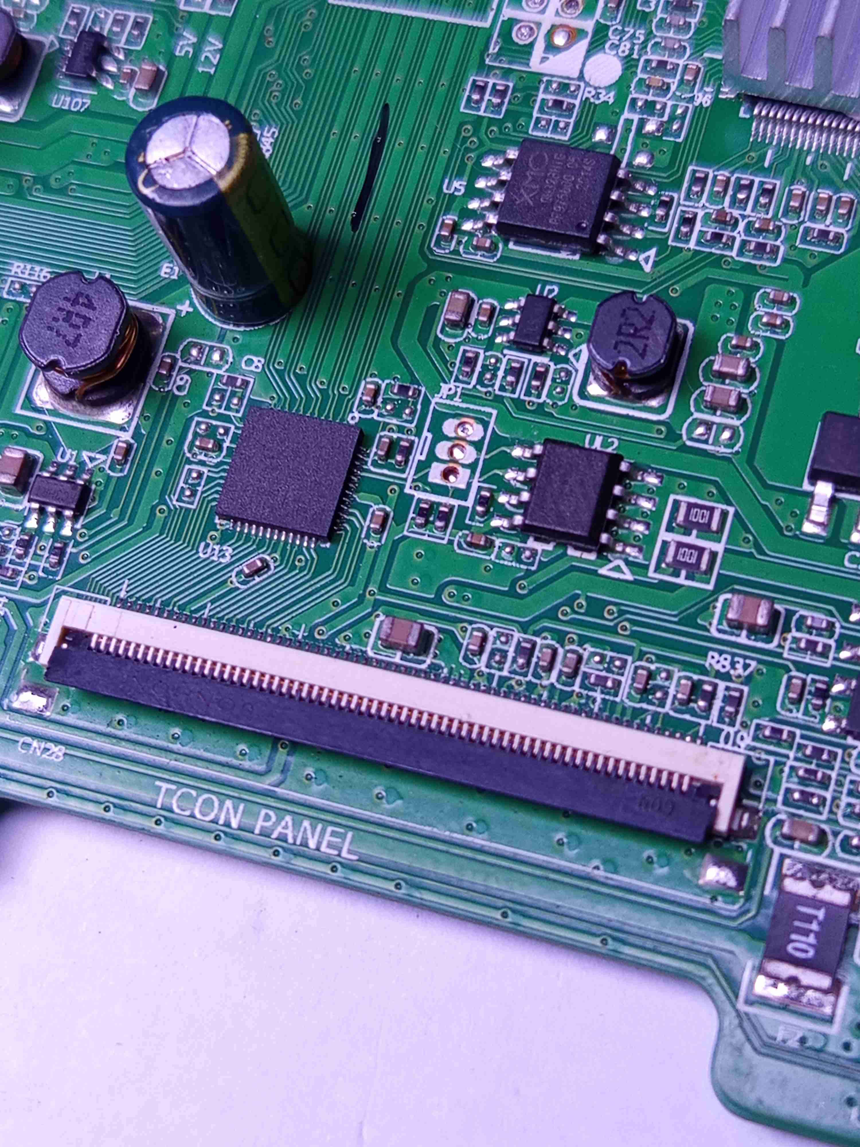 Mainboard televisor Hyundai hyled32 pulgadas - miniatura 6