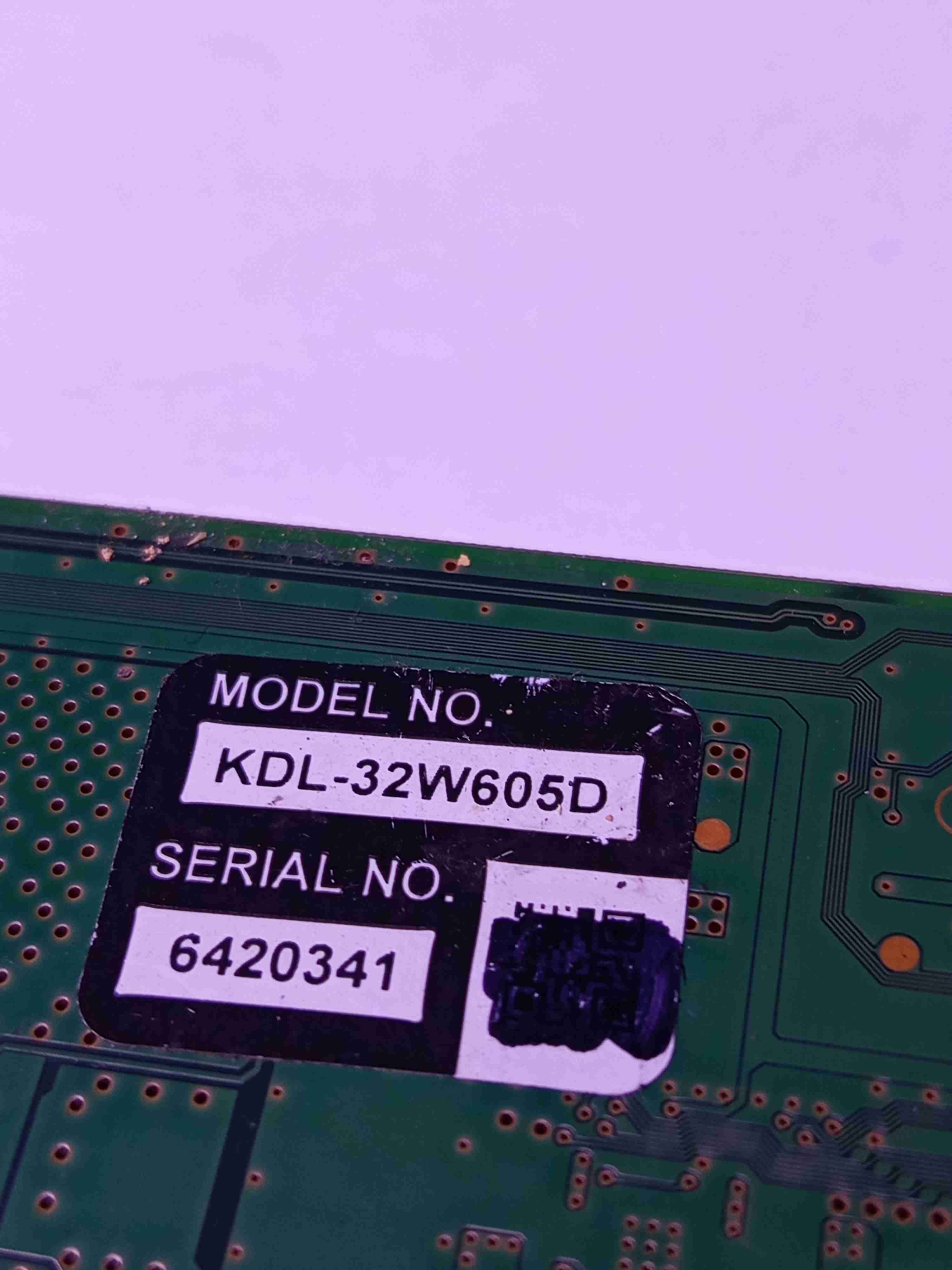 Mainboard televisor Sony modelo KDL-32W605D - miniatura 2