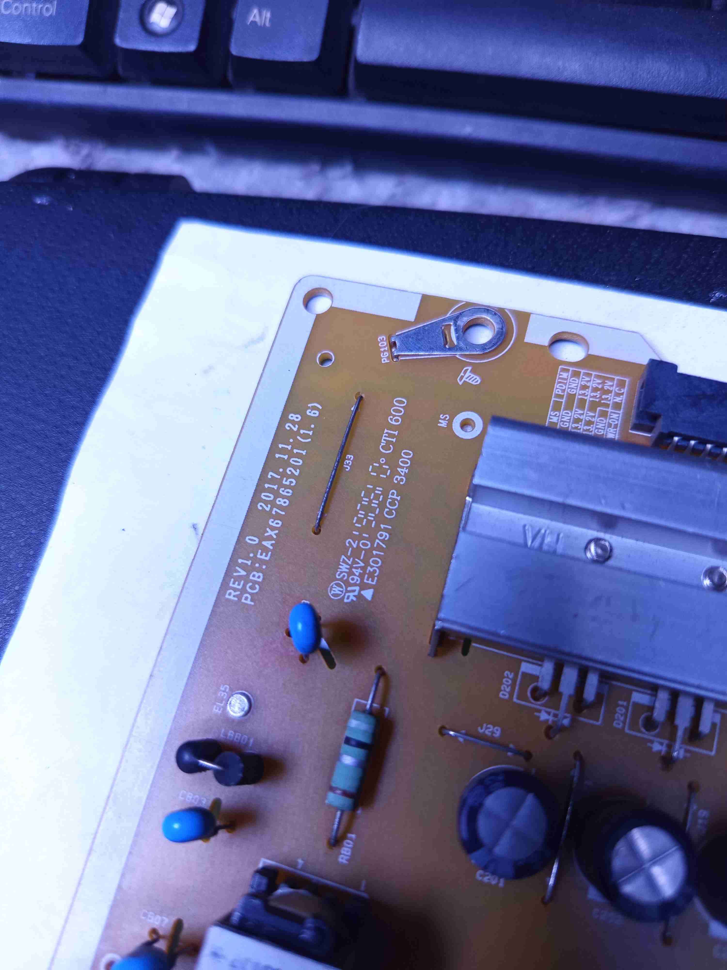 Fuente de poder televisor LG 55UK6200PSA - miniatura 2