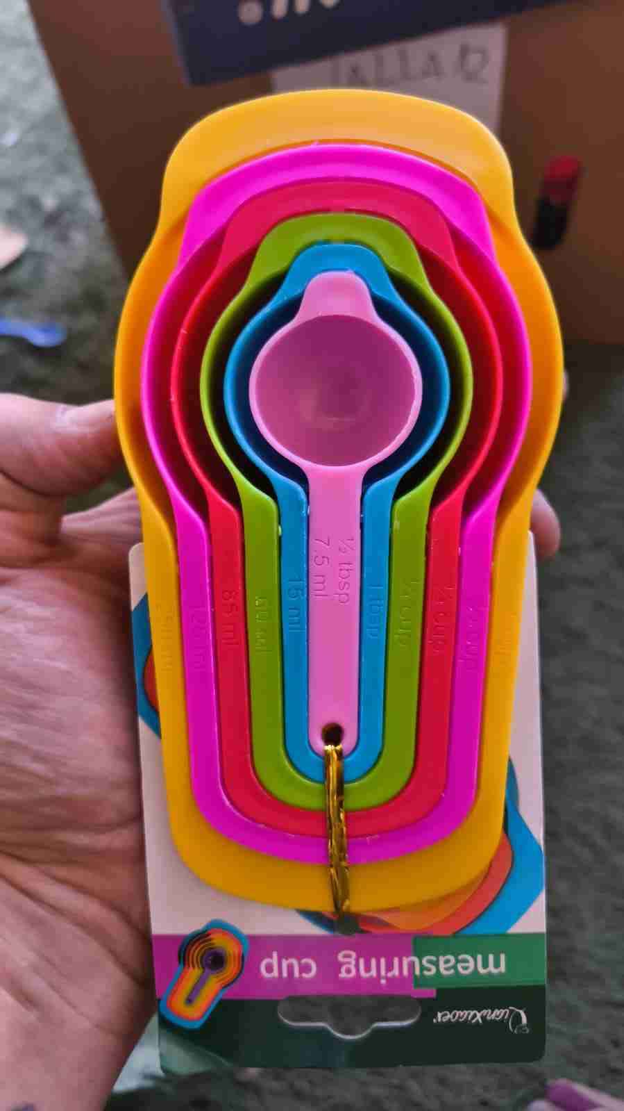 Set de tazas medidoras coloridas