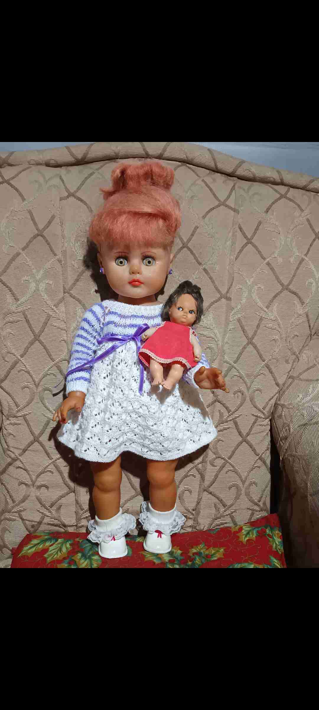 Muñeca vintage con muñeca pequeña